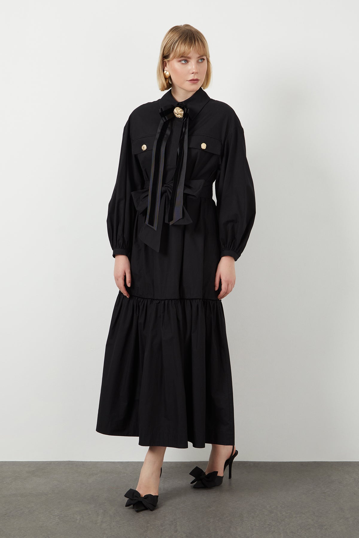 Fiyonk Ve Şerit Detaylı Maxi Astarsız Elbise