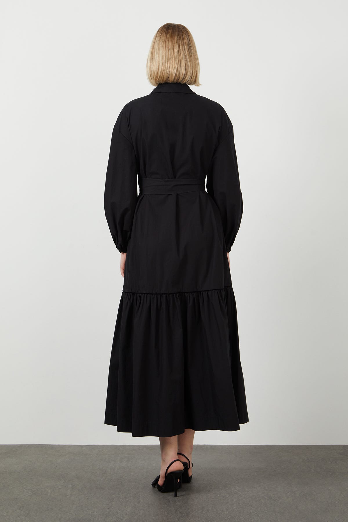 Fiyonk Ve Şerit Detaylı Maxi Astarsız Elbise