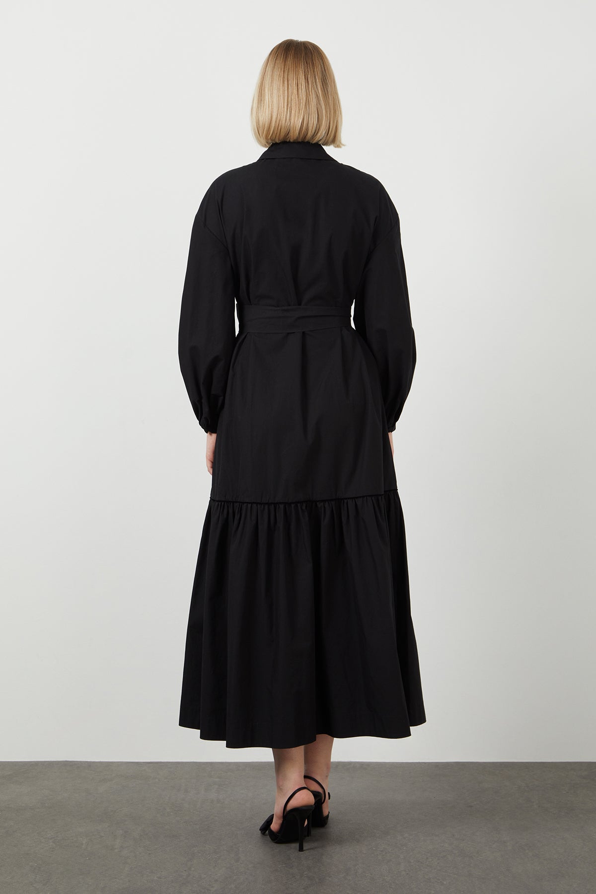 Fiyonk Ve Şerit Detaylı Maxi Astarsız Elbise