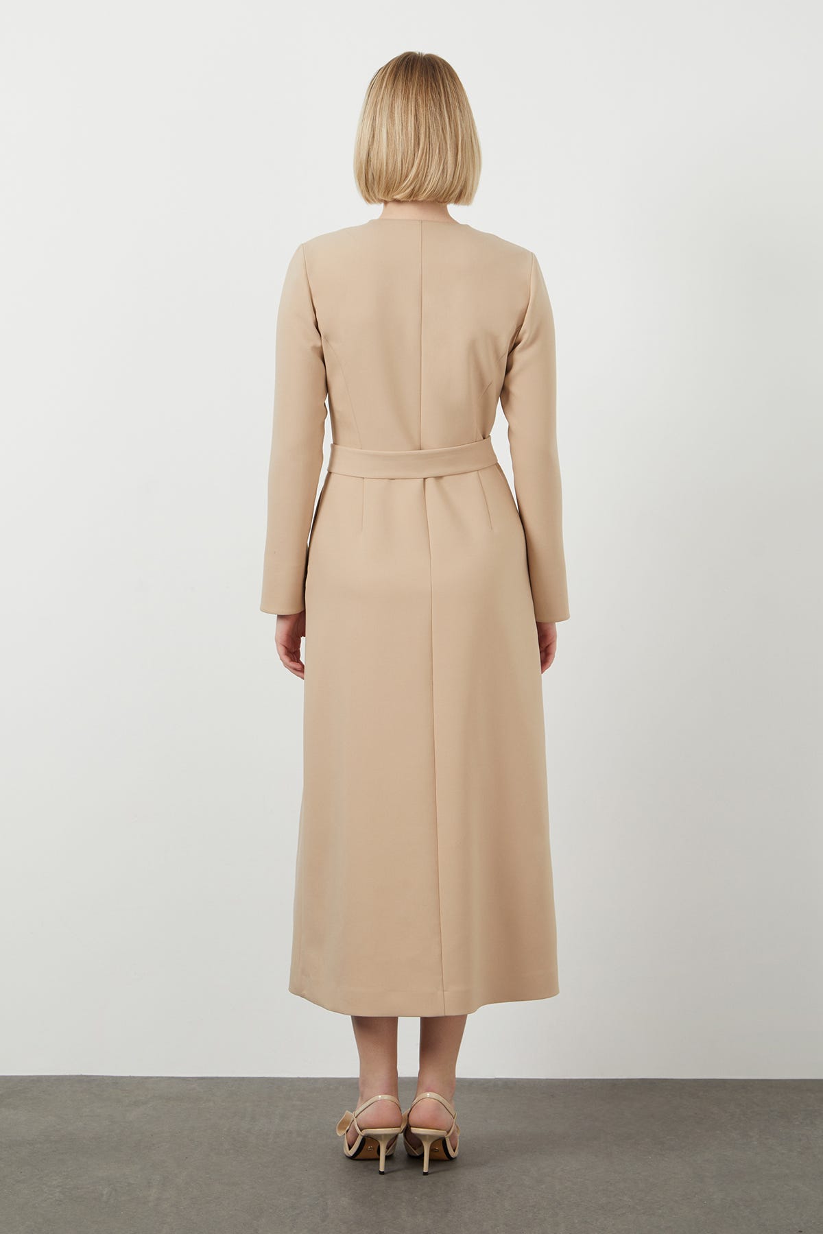 Seyyar Toka Detay Kemerli Midi Boy Elbise