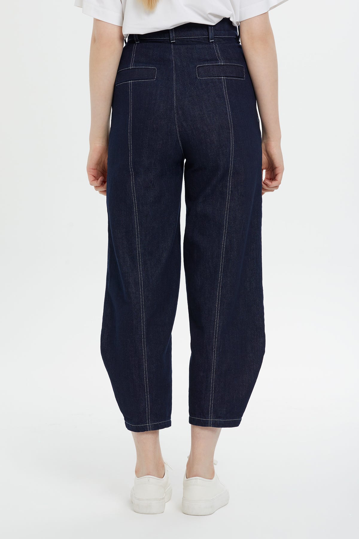 Nakış Boncuk İşlemeli Havuç Kesim Jean Pantolon