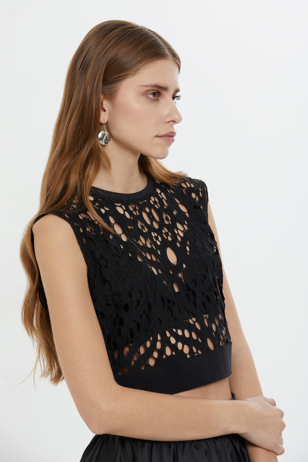 Etek Ucu Lastikli İç Büstiyerli Dantel Bluz