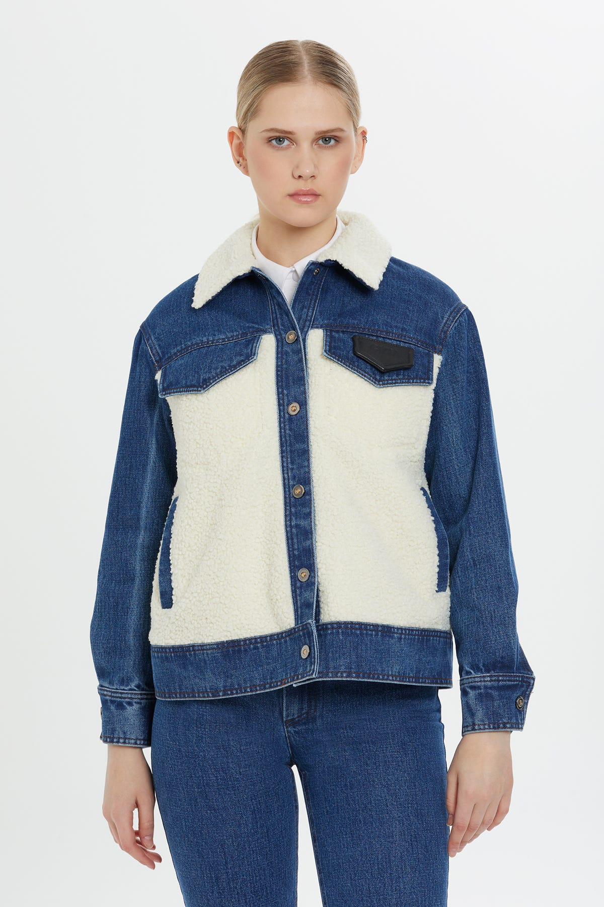 Peluş Detaylı Lacivert Denim Ceket