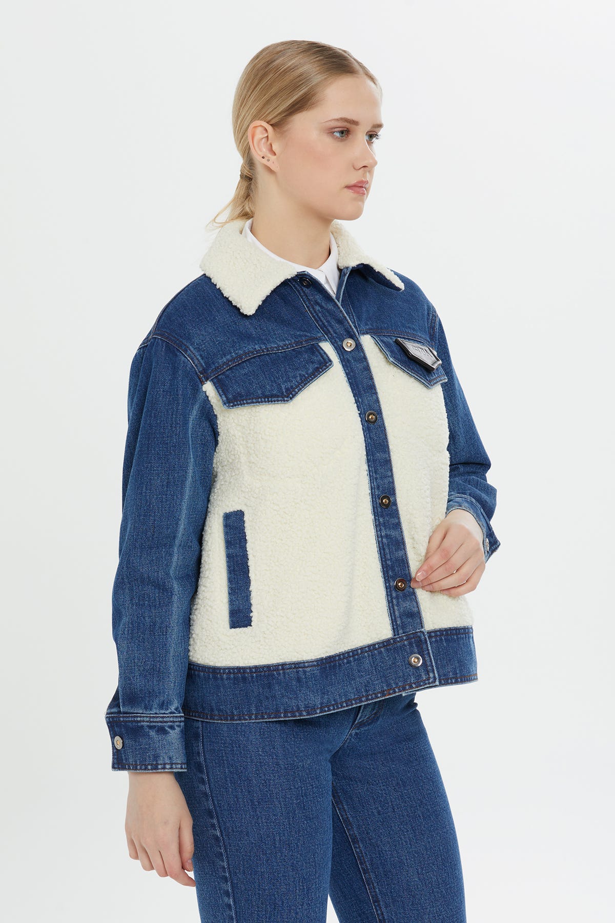 Peluş Detaylı Lacivert Denim Ceket