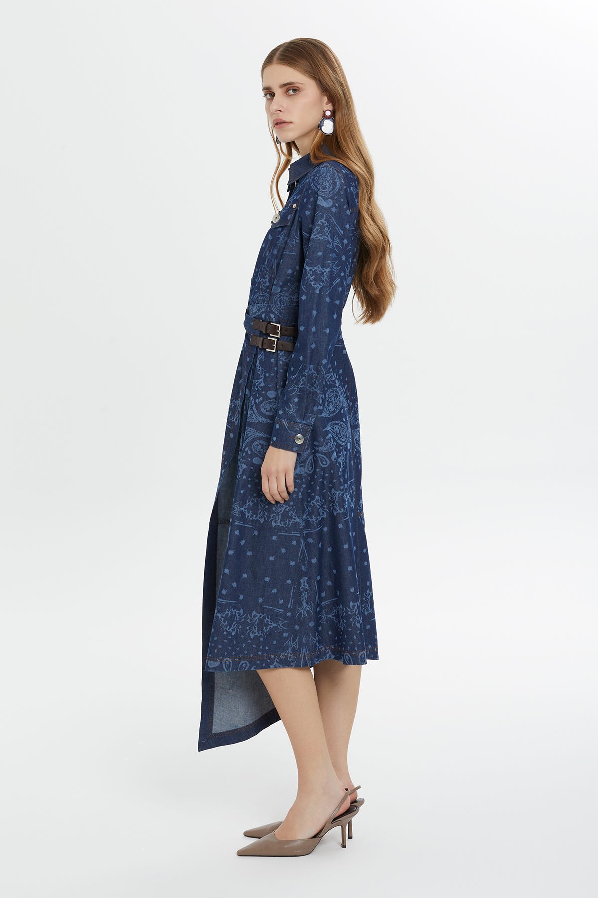 Desenli Yırtmaçlı Denim Midi Elbise