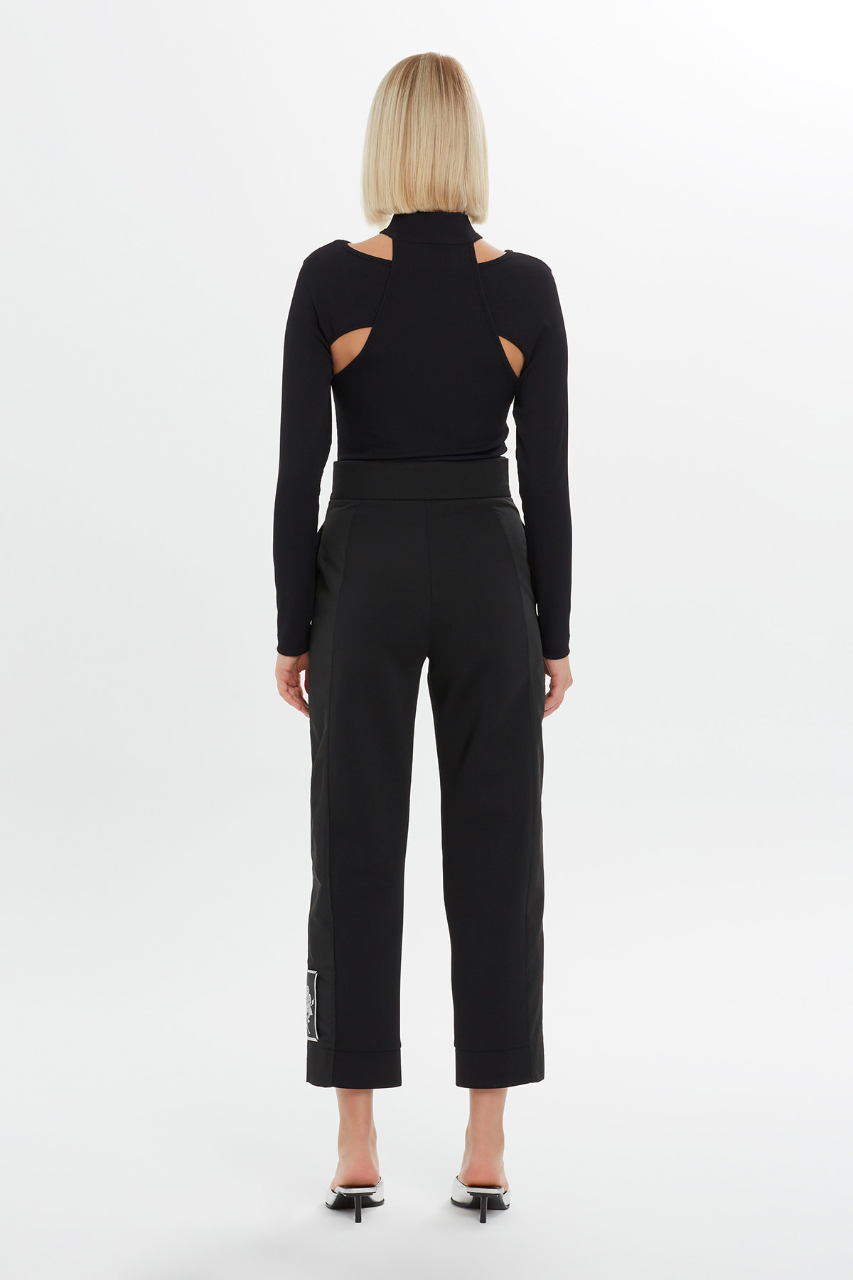 Fermuarlı İşlemeli Havuç Paça Eşofman Altı