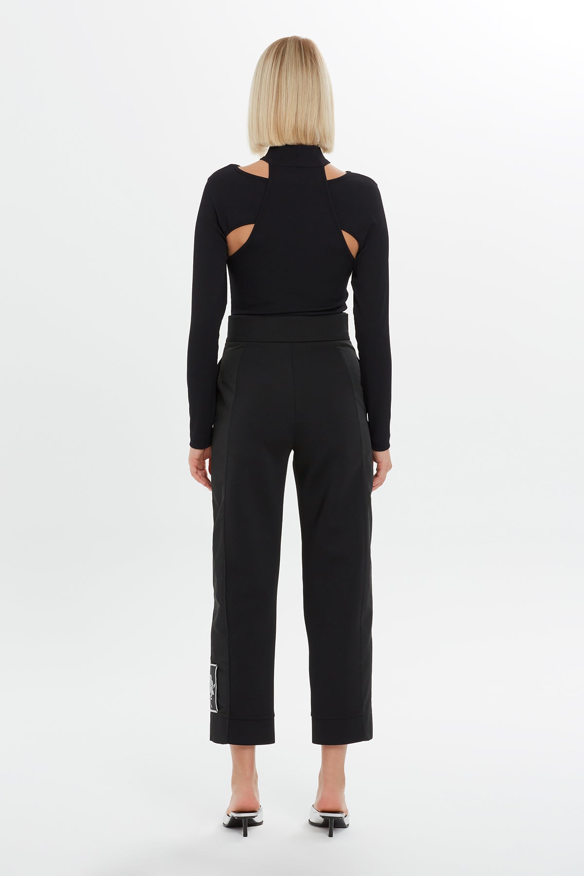 Fermuarlı İşlemeli Havuç Paça Eşofman Altı