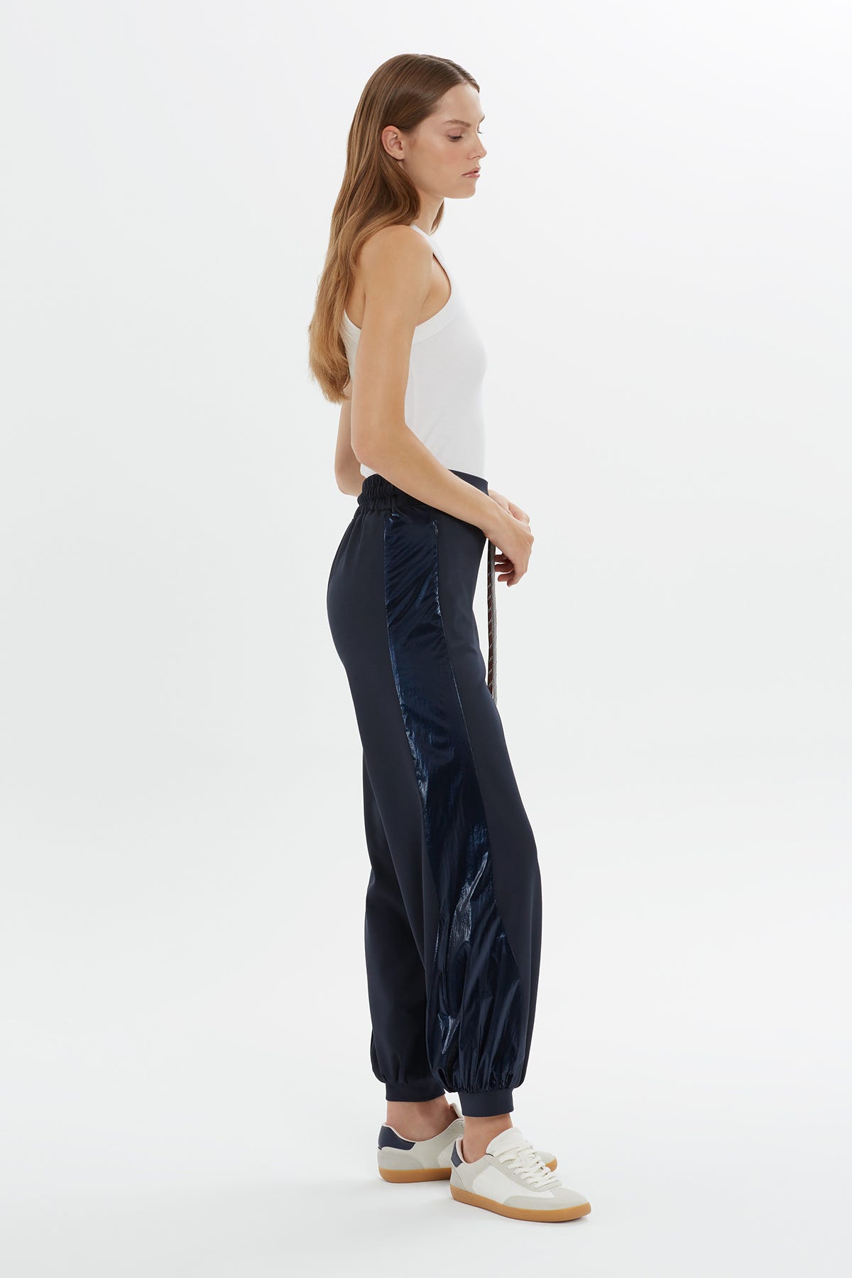 Bağlama Detaylı Paçaları Lastikli Eşofman Altı