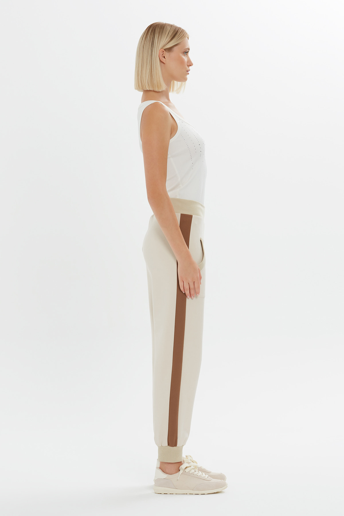 Şerit Ddetaylı Paçaları Lastikli Eşofman Altı