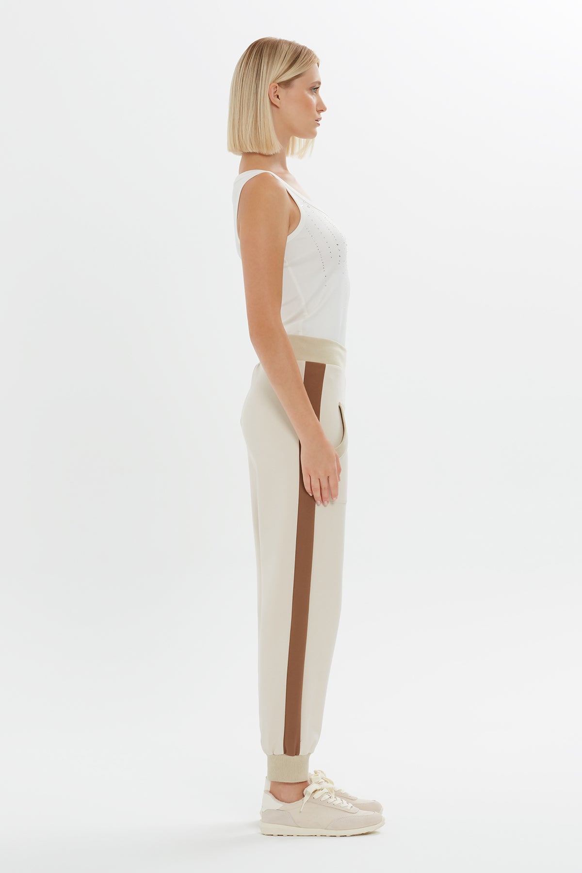 Şerit Ddetaylı Paçaları Lastikli Eşofman Altı