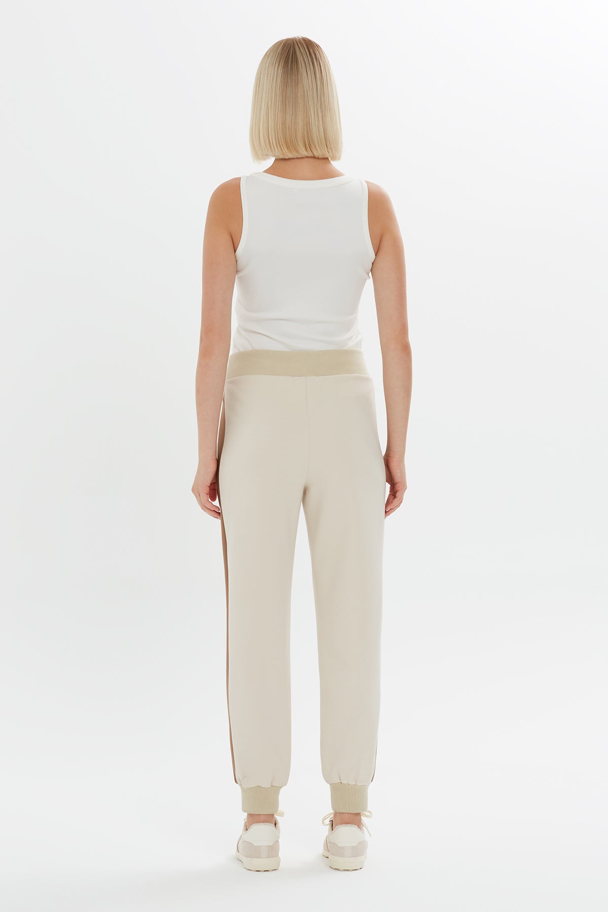 Şerit Ddetaylı Paçaları Lastikli Eşofman Altı