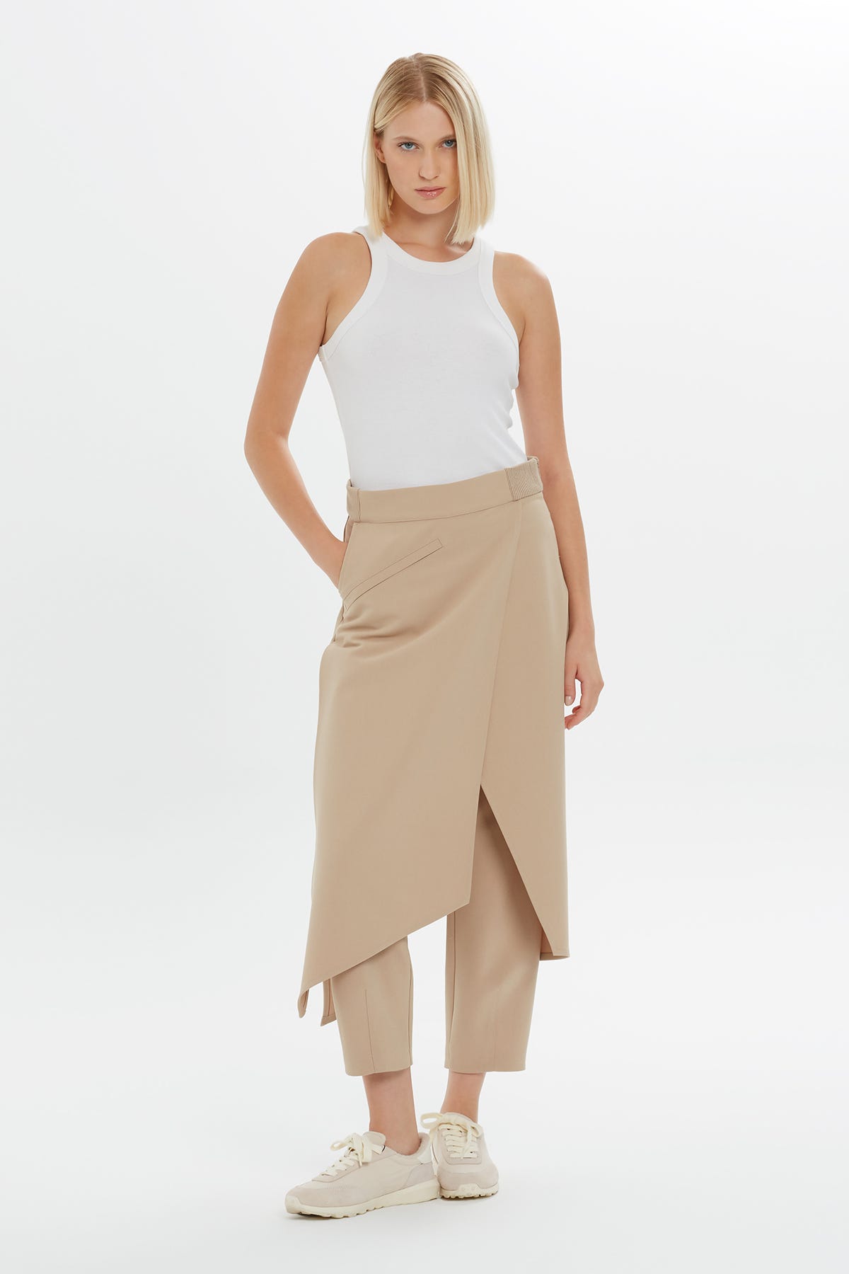 Asimetrik Kesimli Pantolon