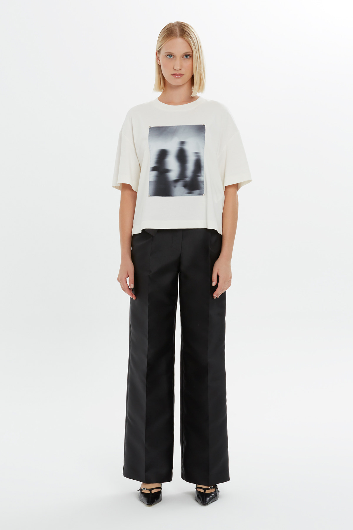 Baskı Detaylı Düşük Omuzlı Kısa Kollu Basic T-shirt