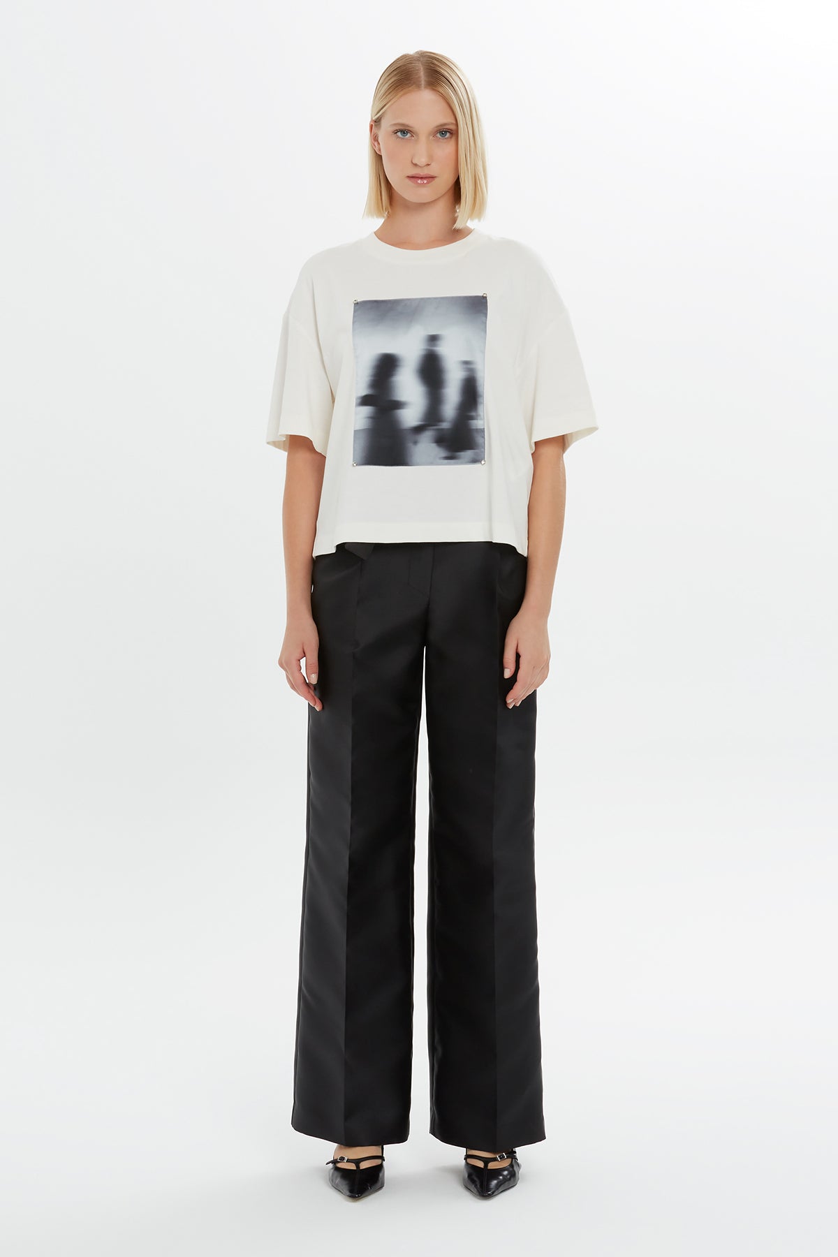 Baskı Detaylı Düşük Omuzlı Kısa Kollu Basic T-shirt