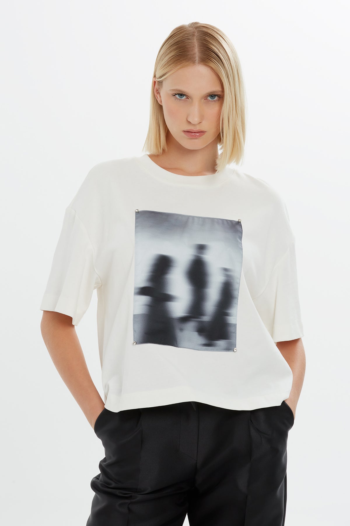 Baskı Detaylı Düşük Omuzlı Kısa Kollu Basic T-shirt