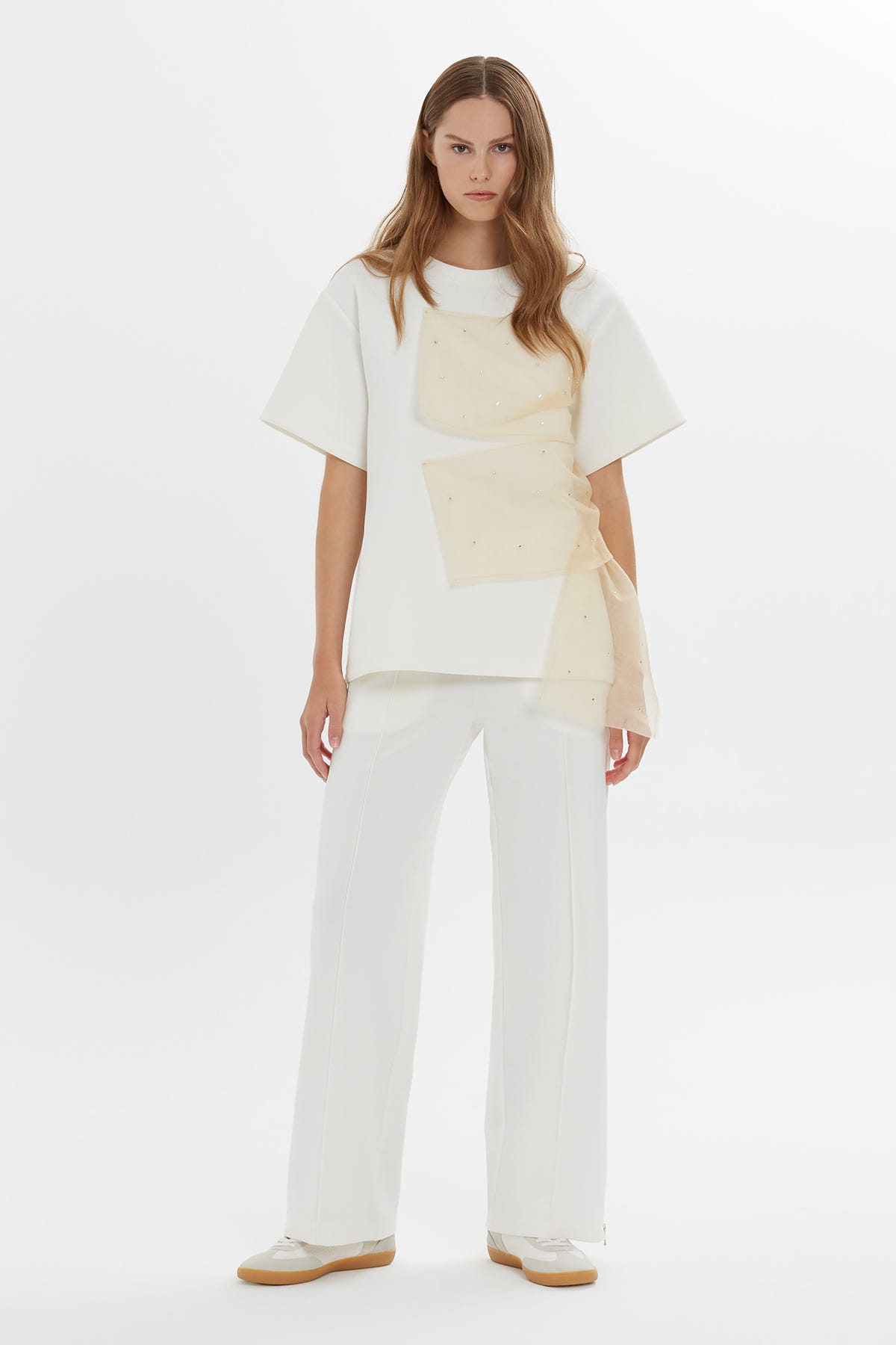 Tül Ve Boncuk Detaylı T-shirt