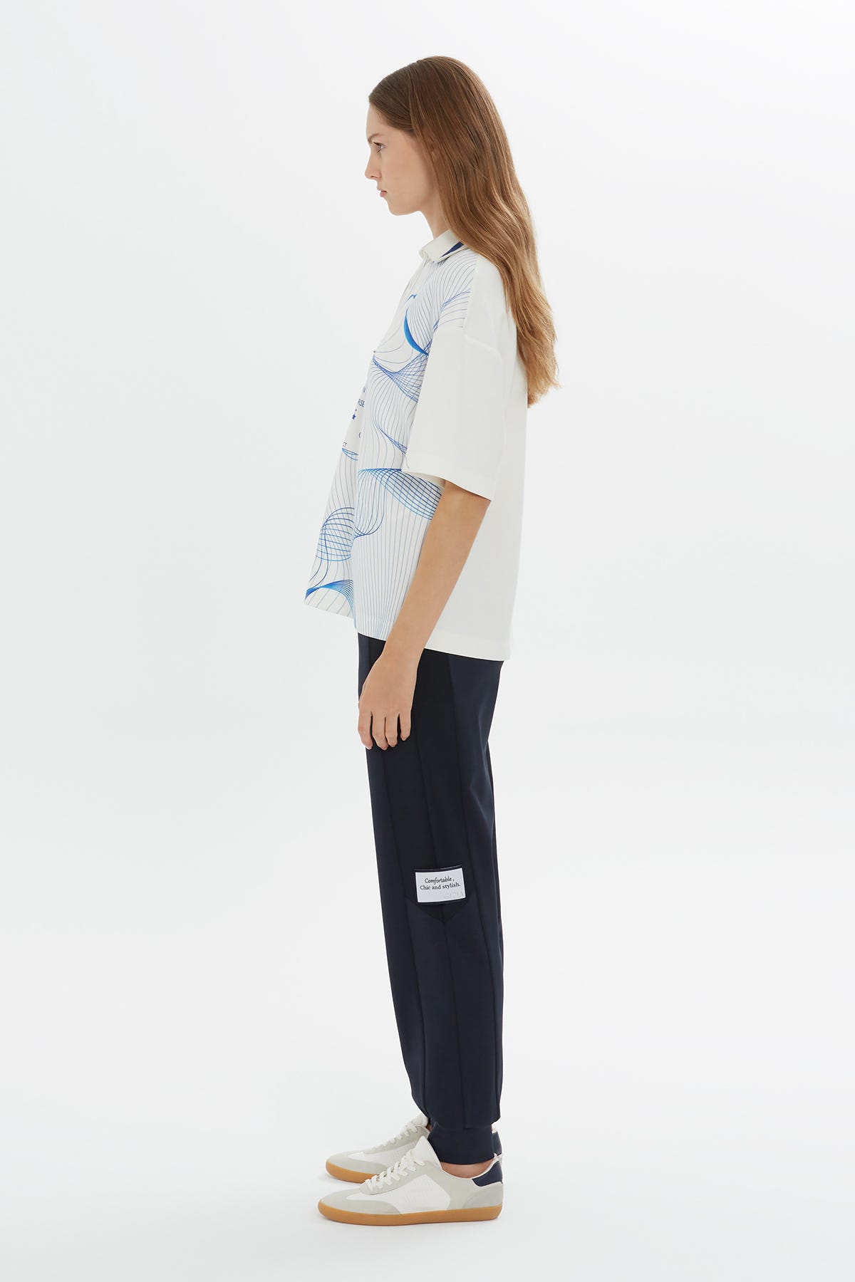 Çizgi Desenli Kısa Kollu V Yaka T-shirt