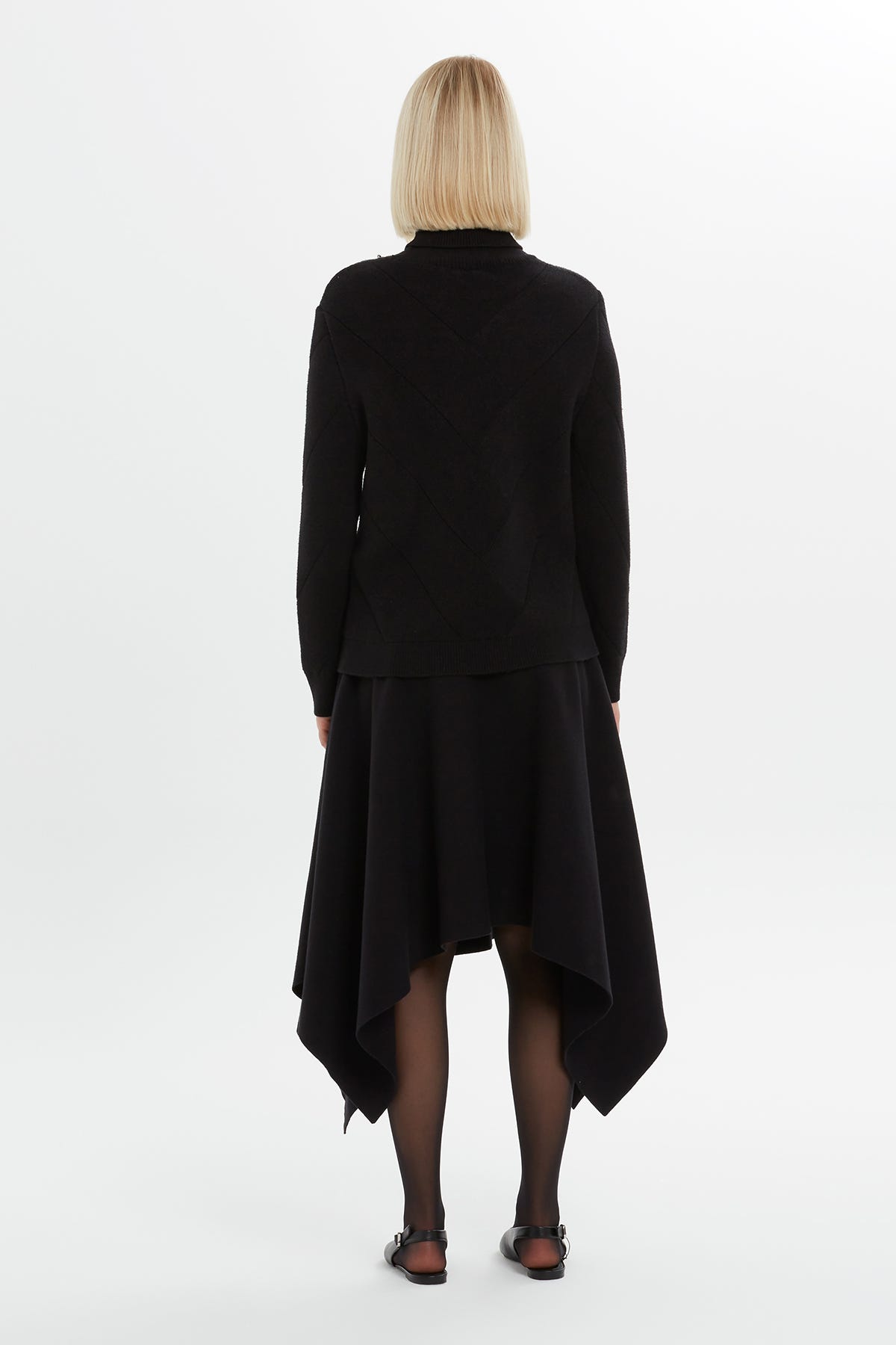 Boncuk İşlemeli Balıkçı Yaka Kazak