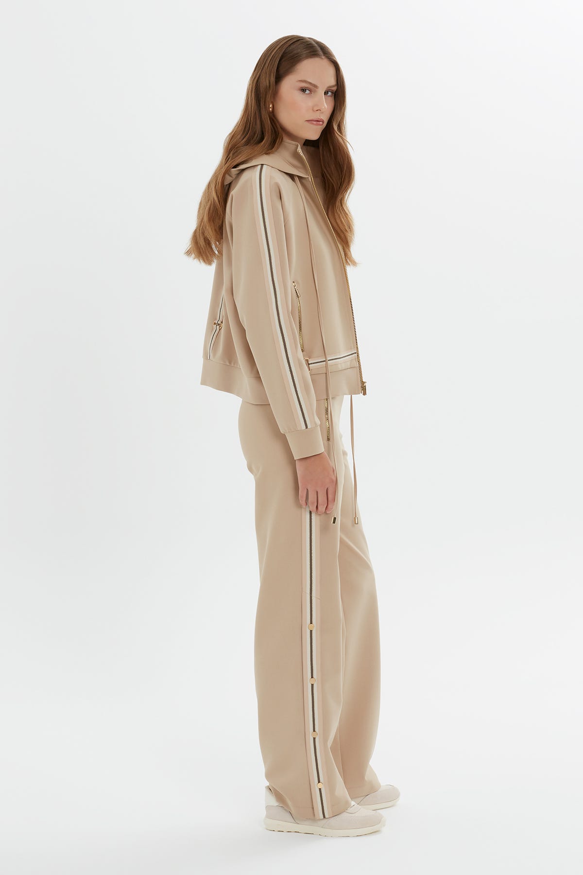 Şerit Detaylı Kapüşonlu Hırka