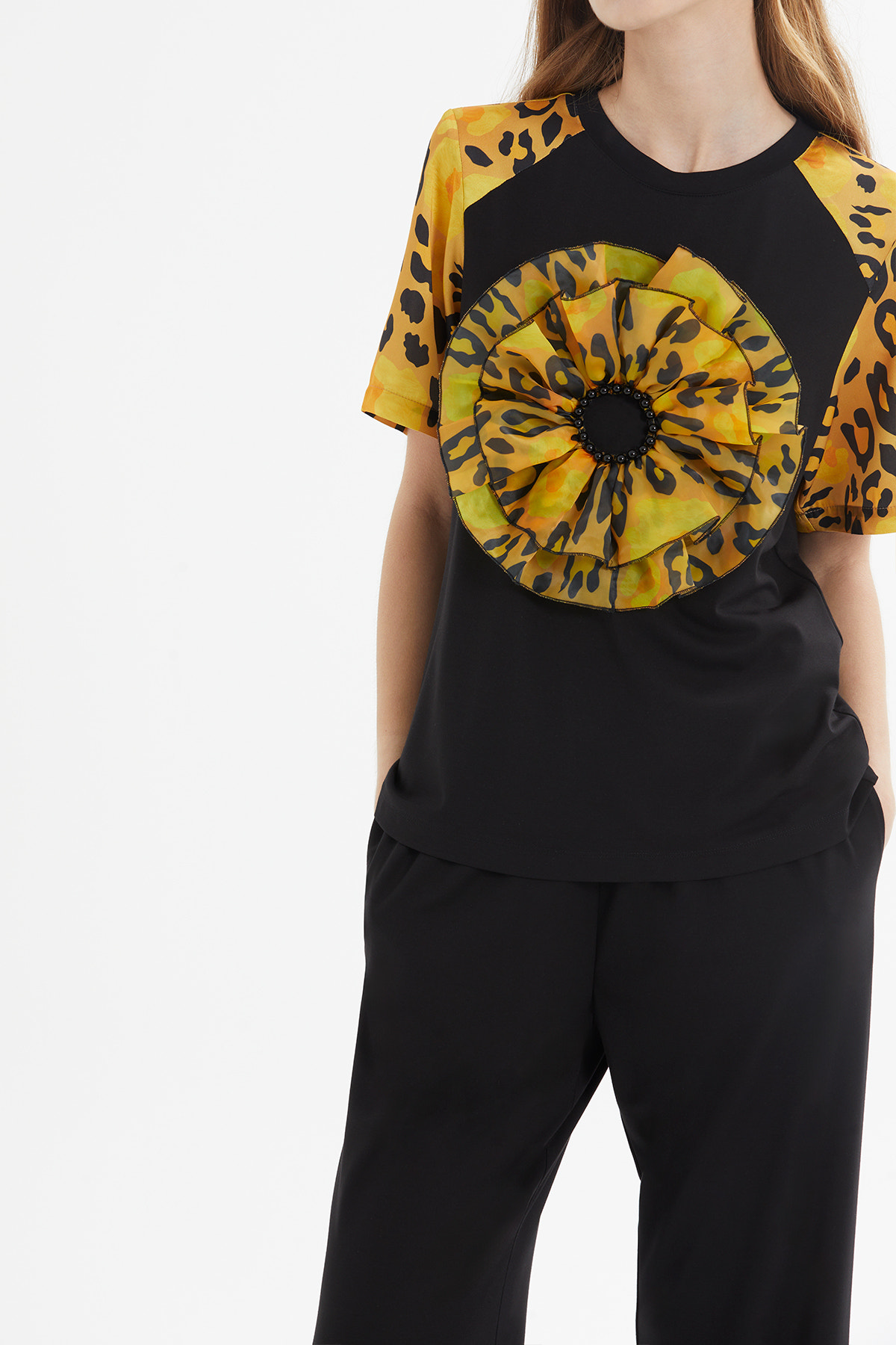 Kolu Ve Çiçeği Leopar Desenli Takım