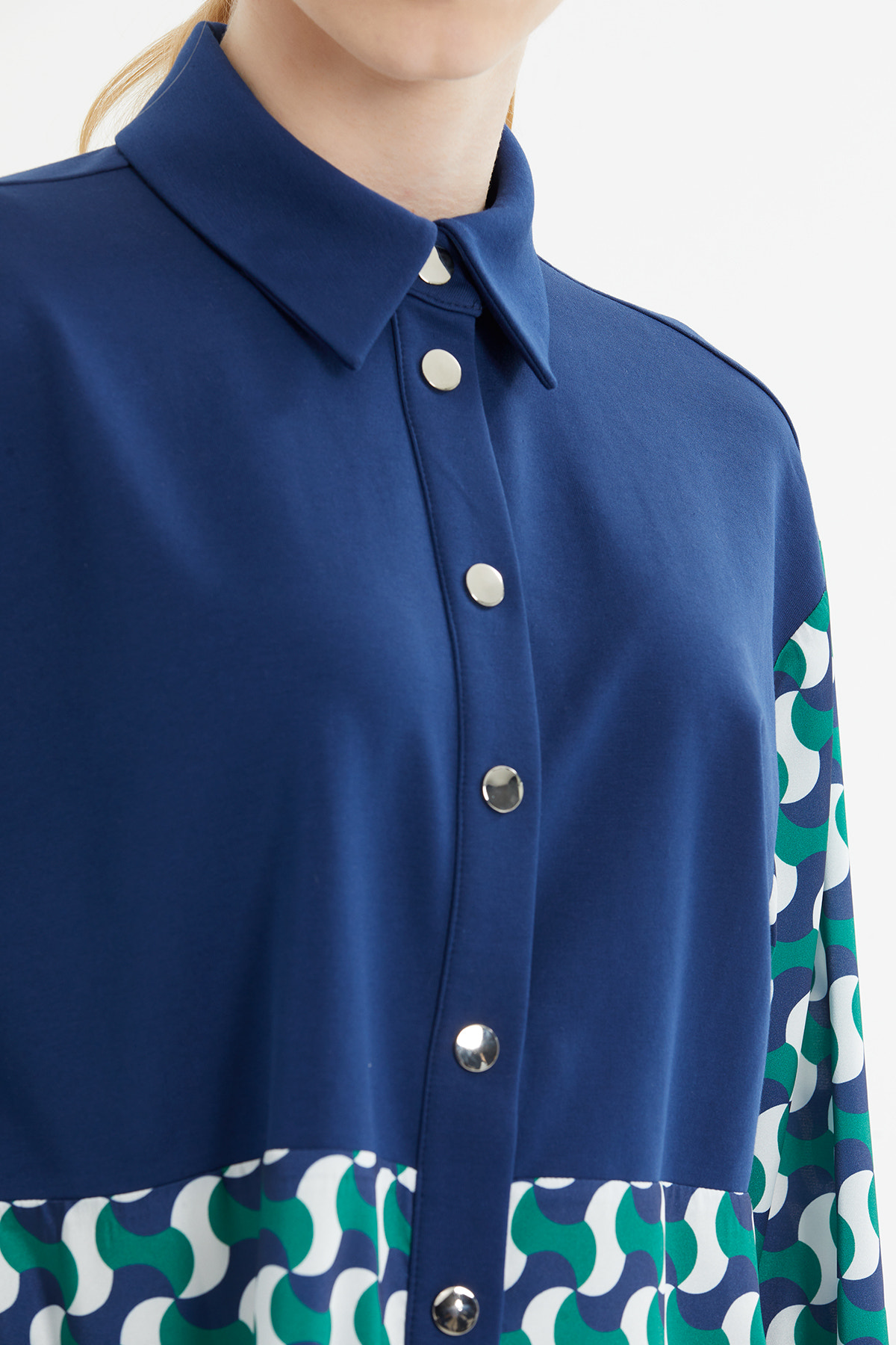 Geometrik Desenli Gömlek Ve Pantolon Takımı