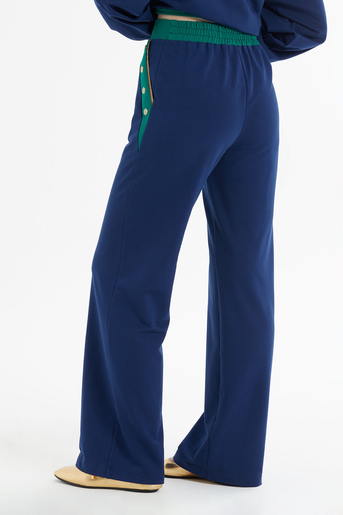 Omuz Düğme Detaylı Eşofman Takımı