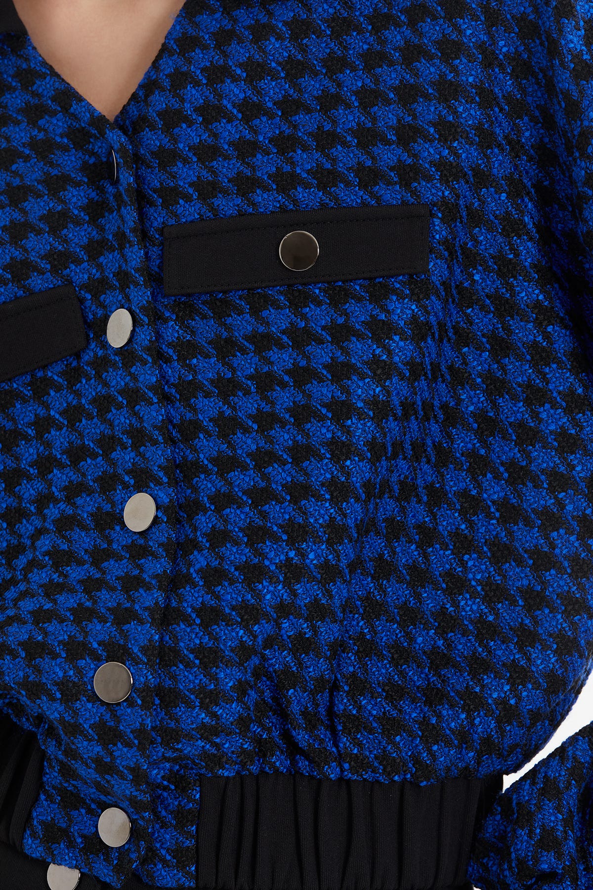 Düğme Detaylı Pantolonlu Takım