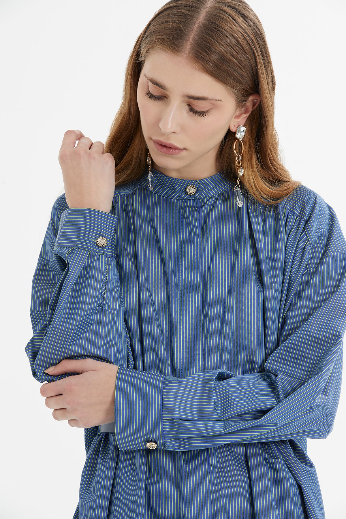 Yaka Fırfır Detaylı Ön Fermuarlı Çizgili Poplin Gömlek