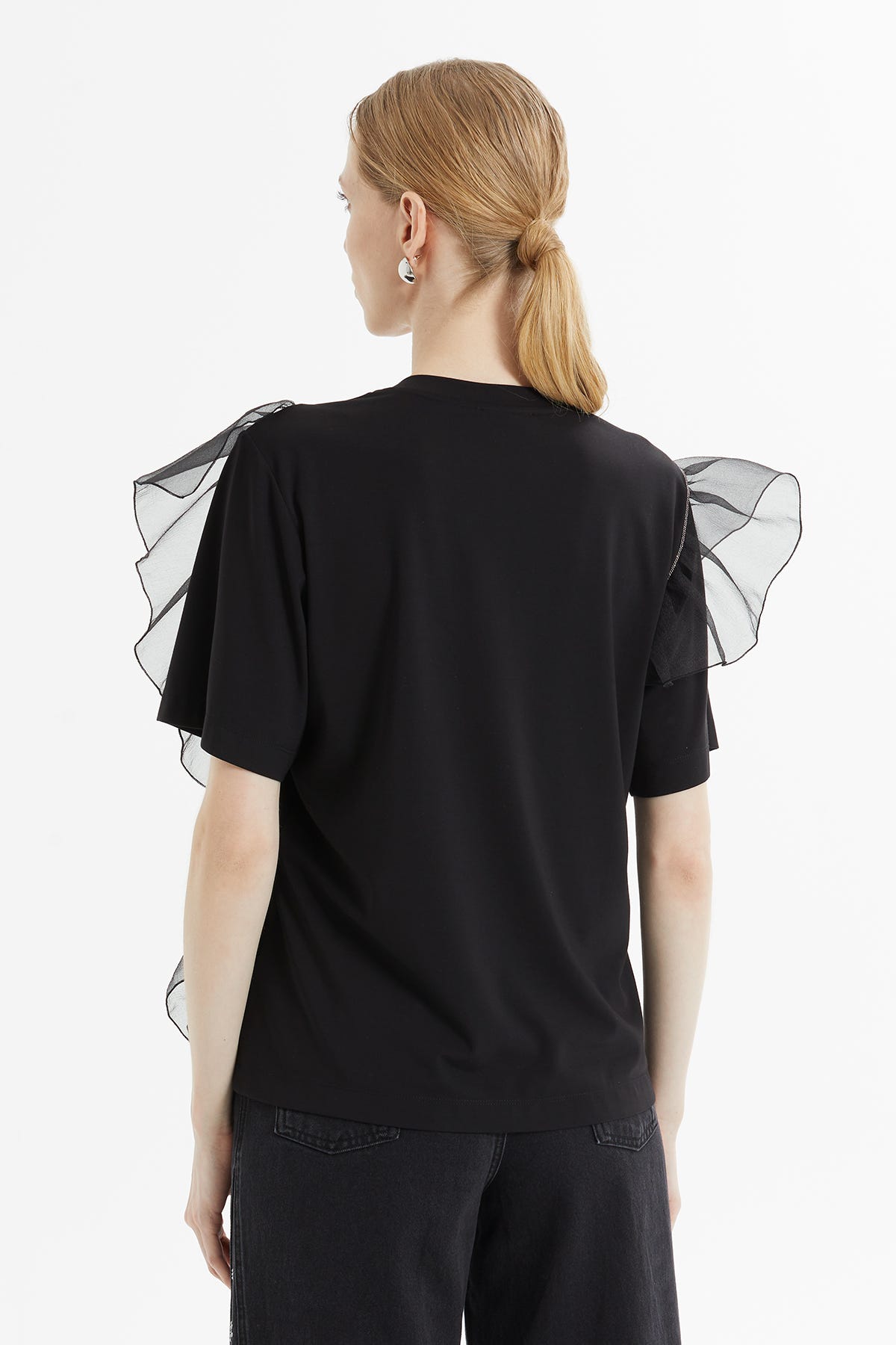 Kol Ve Omzu Tül Volan Detaylı Kısa Kollu Siyah T-Shirt