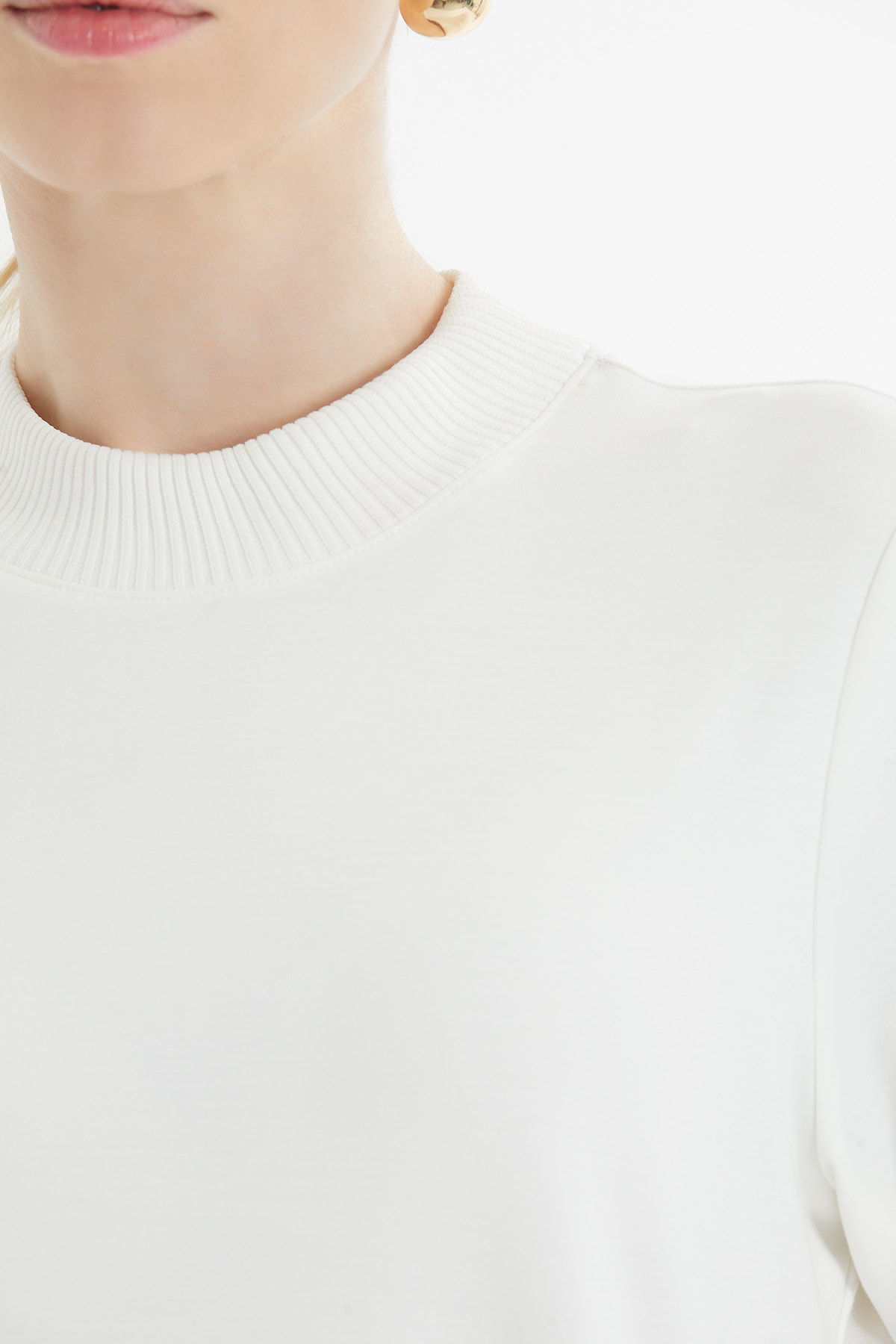 Bisiklet Yaka Kısa Kollu T-Shirt