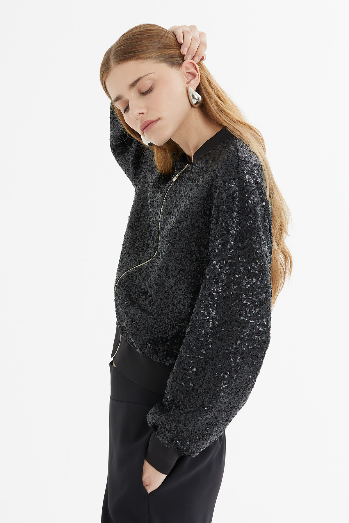 Önü Metal Fermuarlı Pul Payet Bomber Ceket