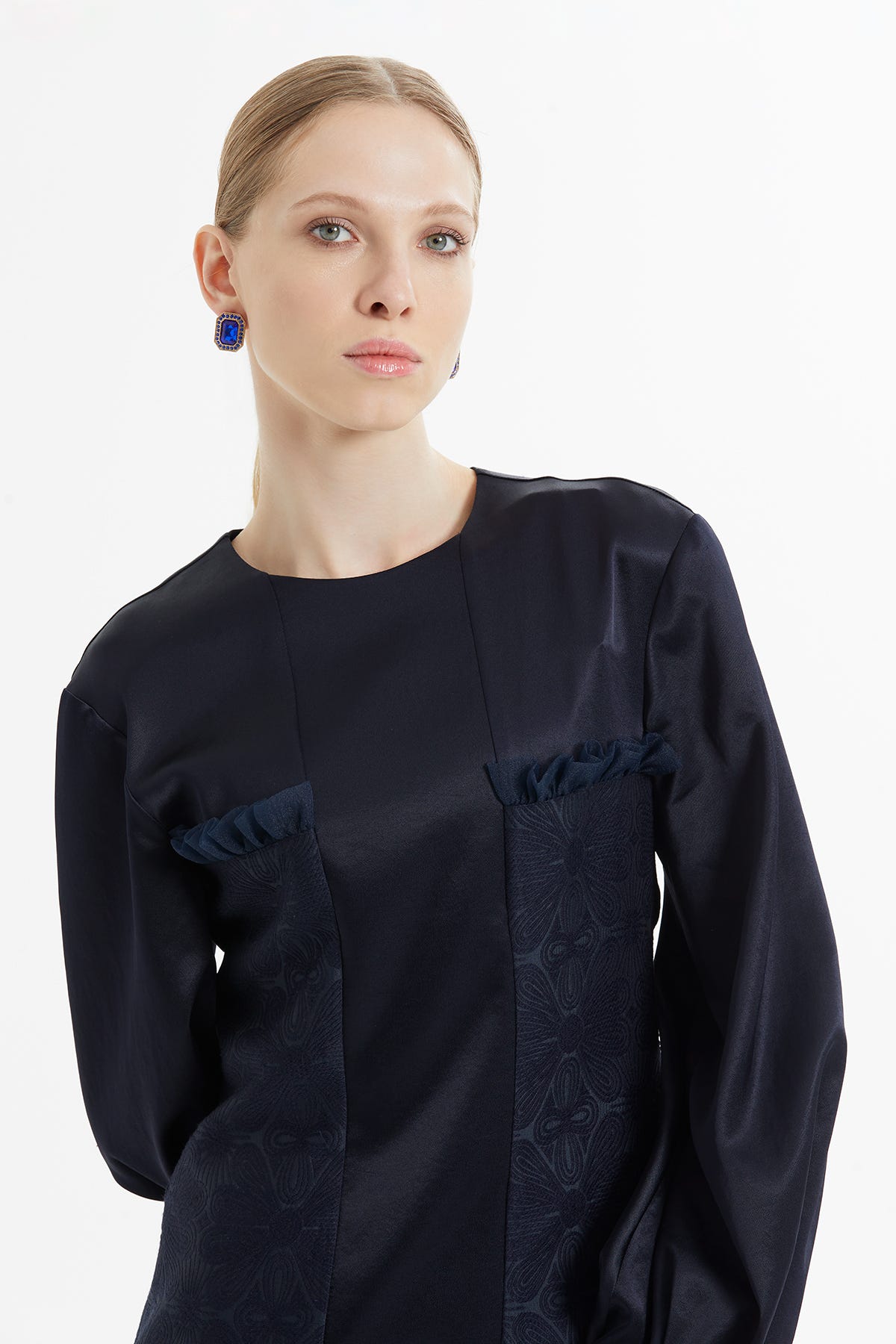 Eteği Tül Fırfır Detaylı Belden Oturtmalı Uzun Elbise