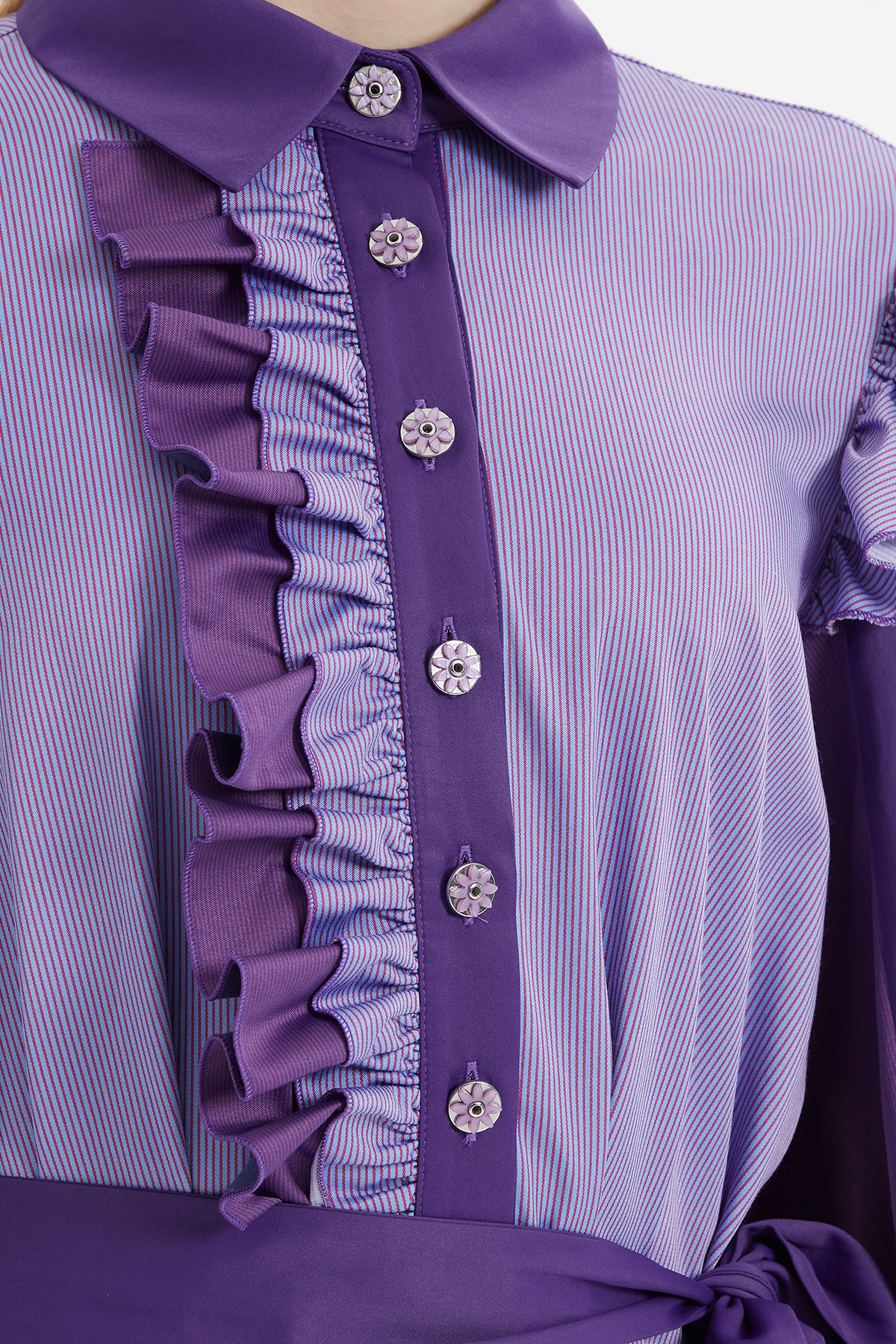 Omuz Fırfırlı Beli Kuşaklı Kolları Bol Çizgili Uzun Elbise