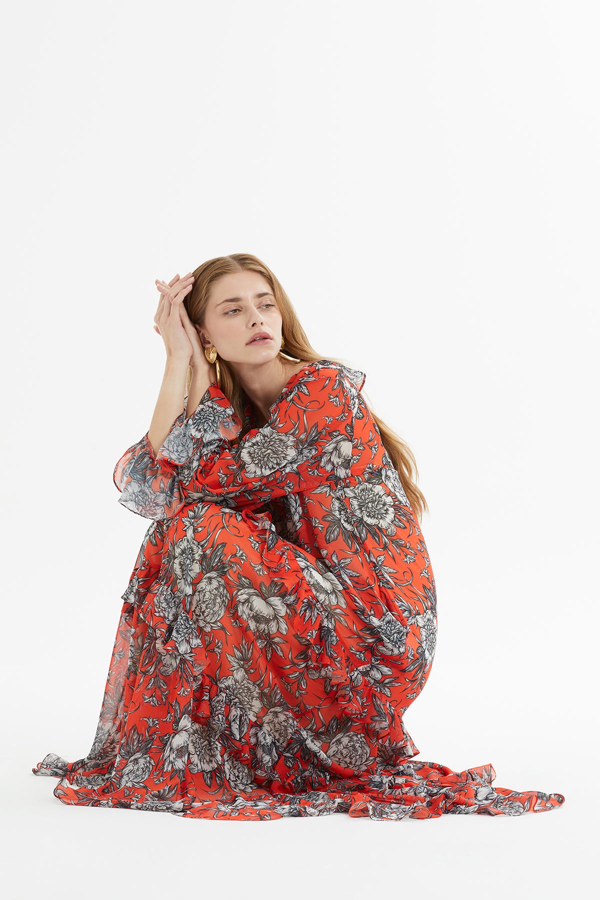 Volan Detaylı Bileği Lastikli V Yaka Desenli Uzun Elbise