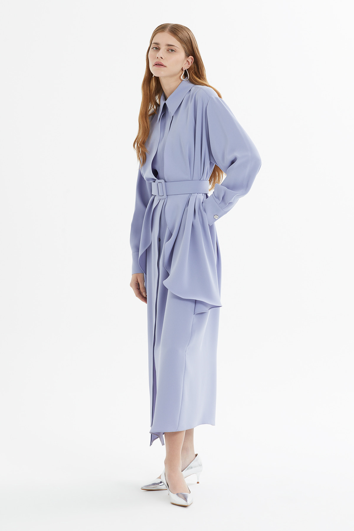 Tokalı Kemer Detaylı Asimetrik Midi Elbise