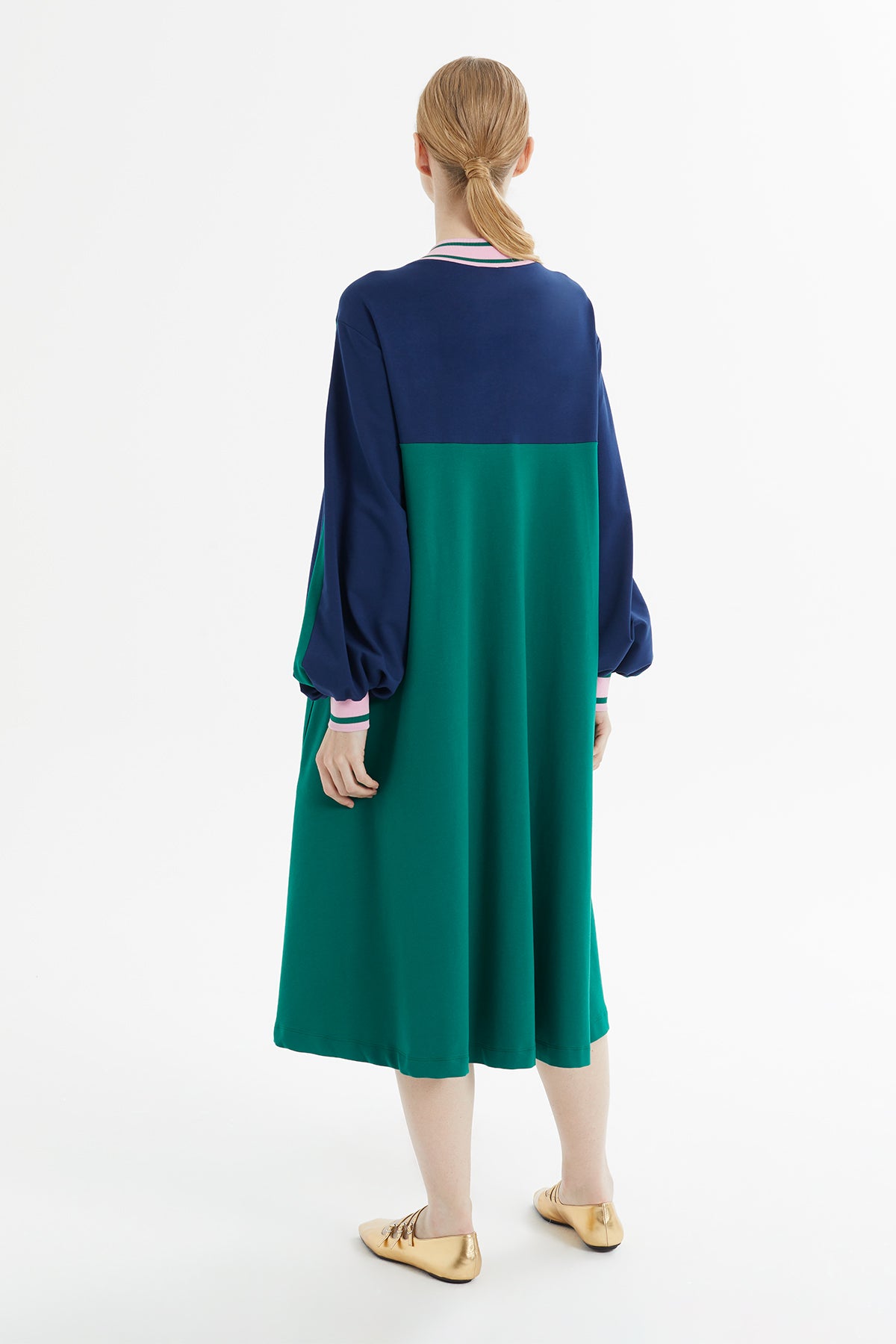 Düğme Detaylı V Yaka Ve Midi Elbise