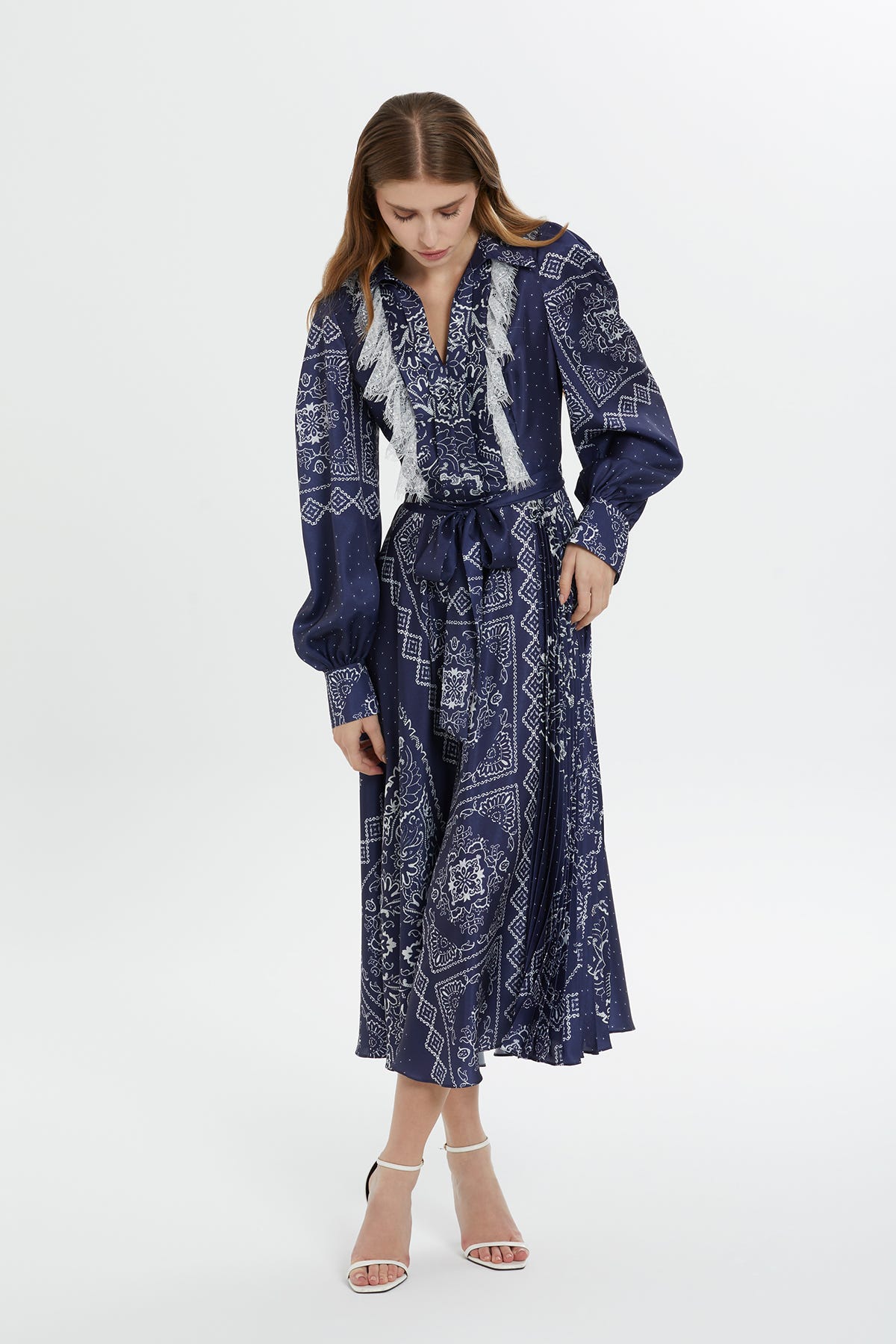 Etnik Desenli Dantel Detaylı Midi Elbise