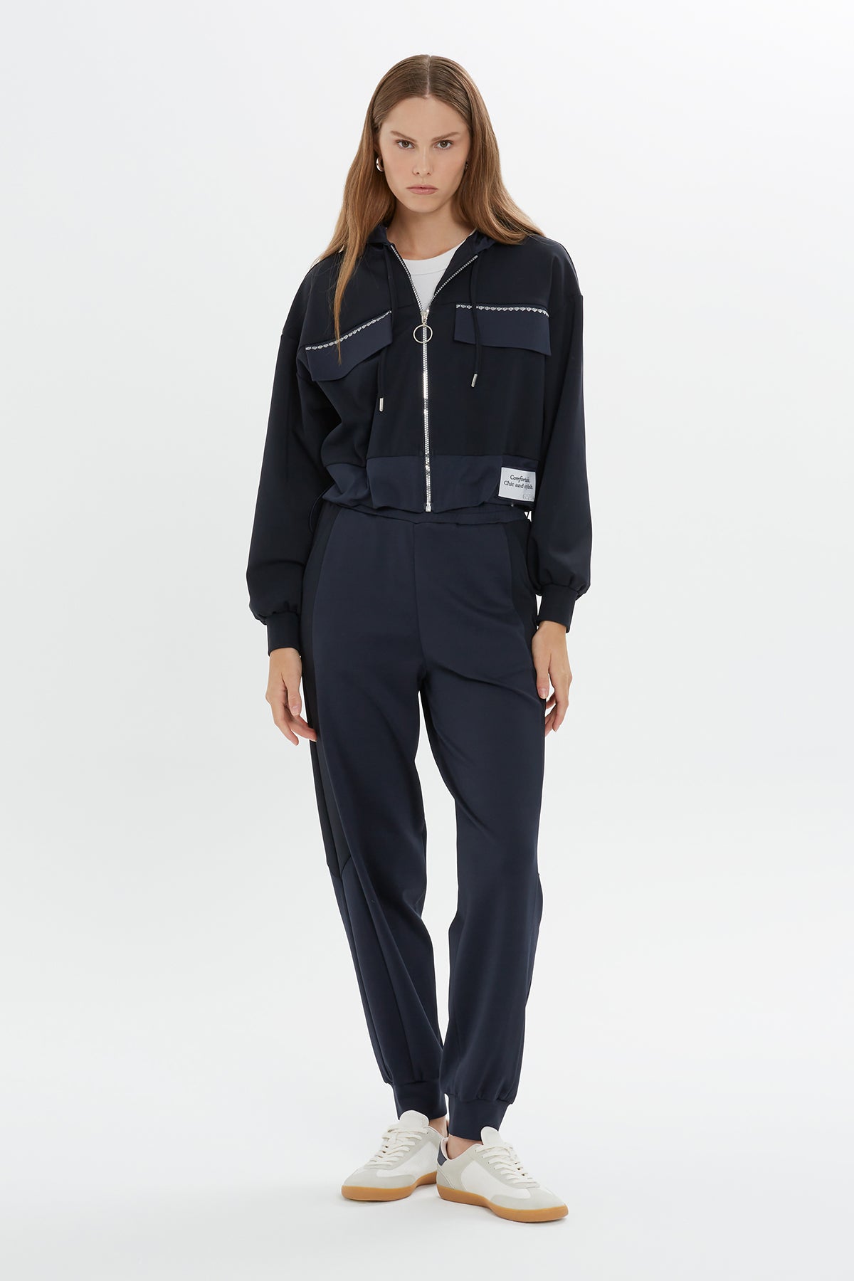 Kapüşonlu Cepli Kısa Spor Ceket