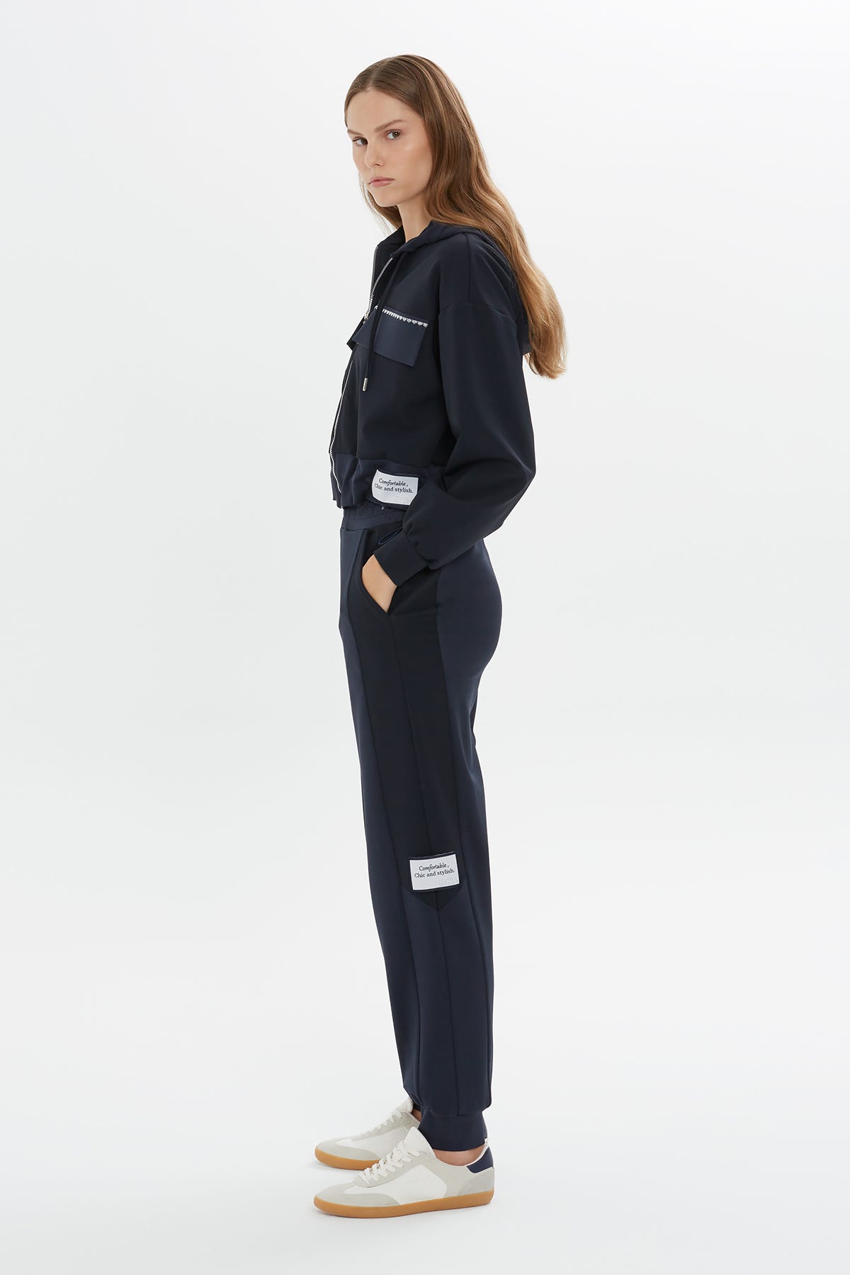 Kapüşonlu Cepli Kısa Spor Eşofman Üstü