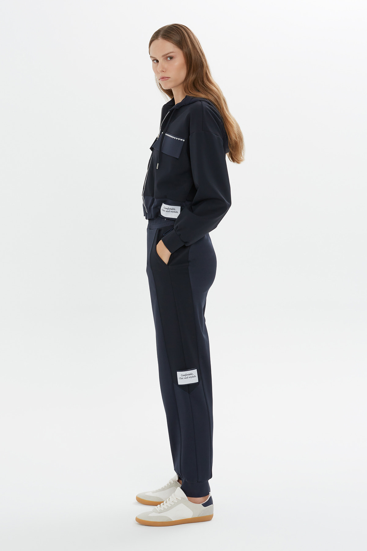 Kapüşonlu Cepli Kısa Spor Eşofman Üstü