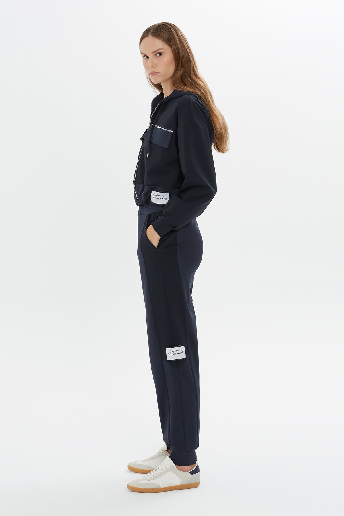 Kapüşonlu Cepli Kısa Spor Ceket