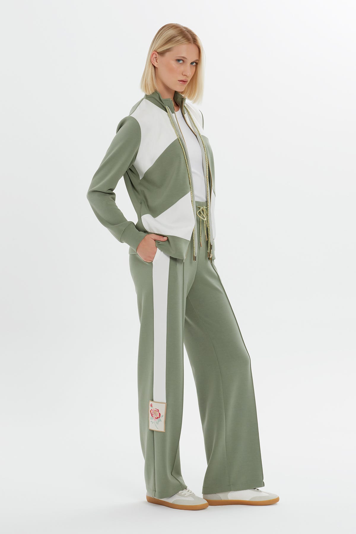 Renk Bloklu Fermuarlı Spor Eşofman Üstü