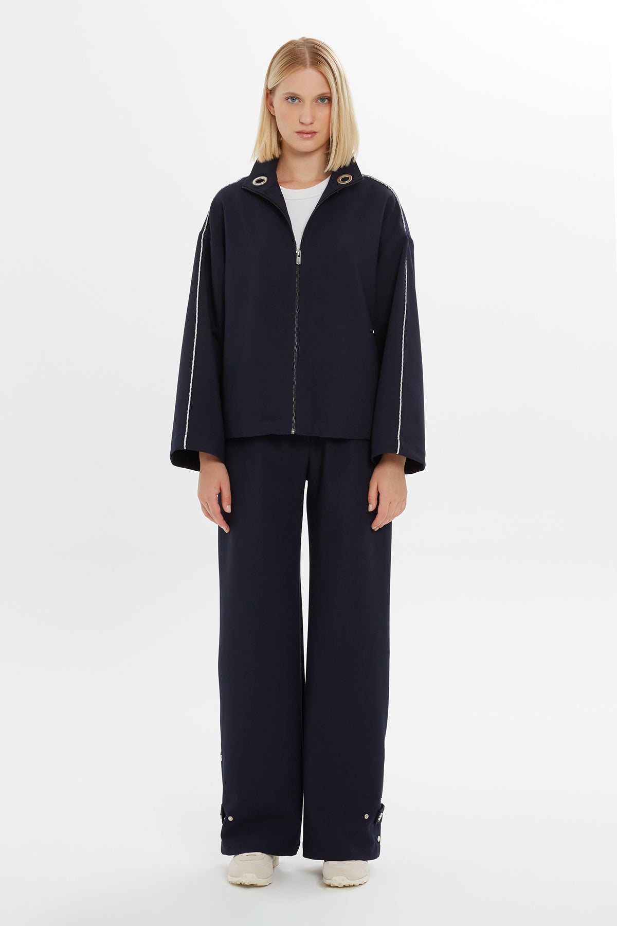 Uzun Kollu Fermuarlı Salaş Ceket