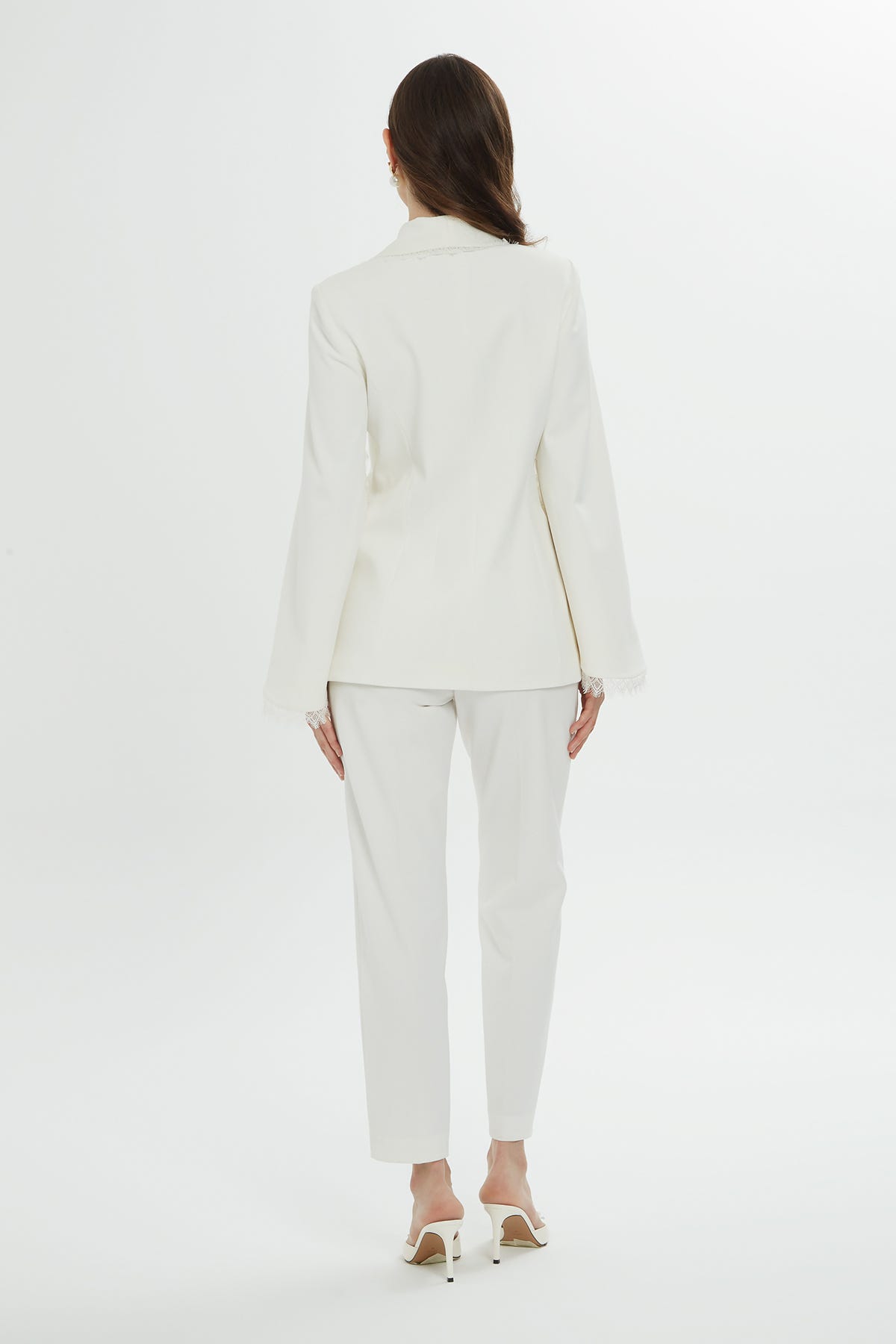 Kolları Ve Yakası Dantel Detaylı Ceket Pantolon Takım