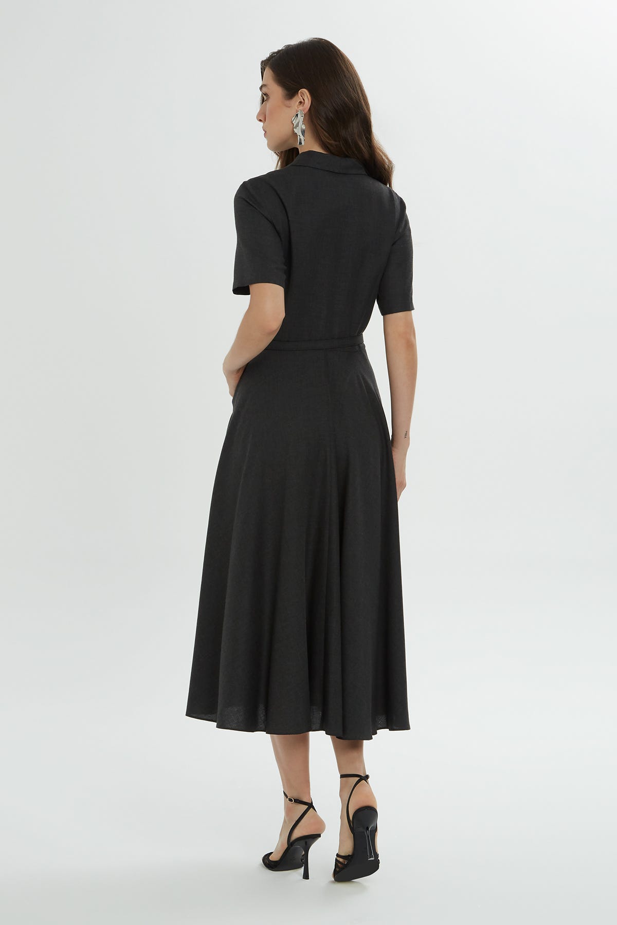 Çıtçıt Kapamalı Kemerli Midi Elbise