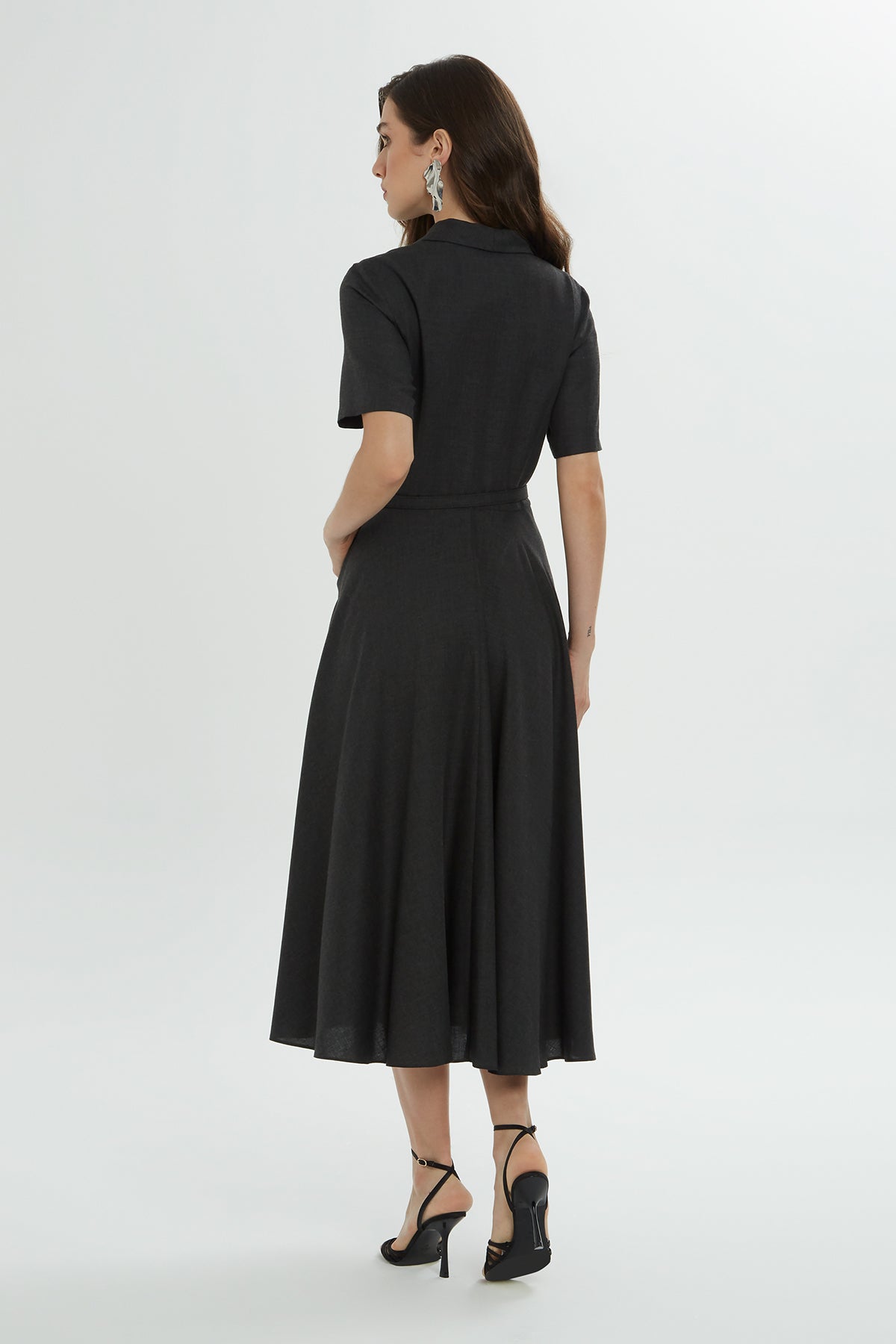 Çıtçıt Kapamalı Kemerli Midi Elbise