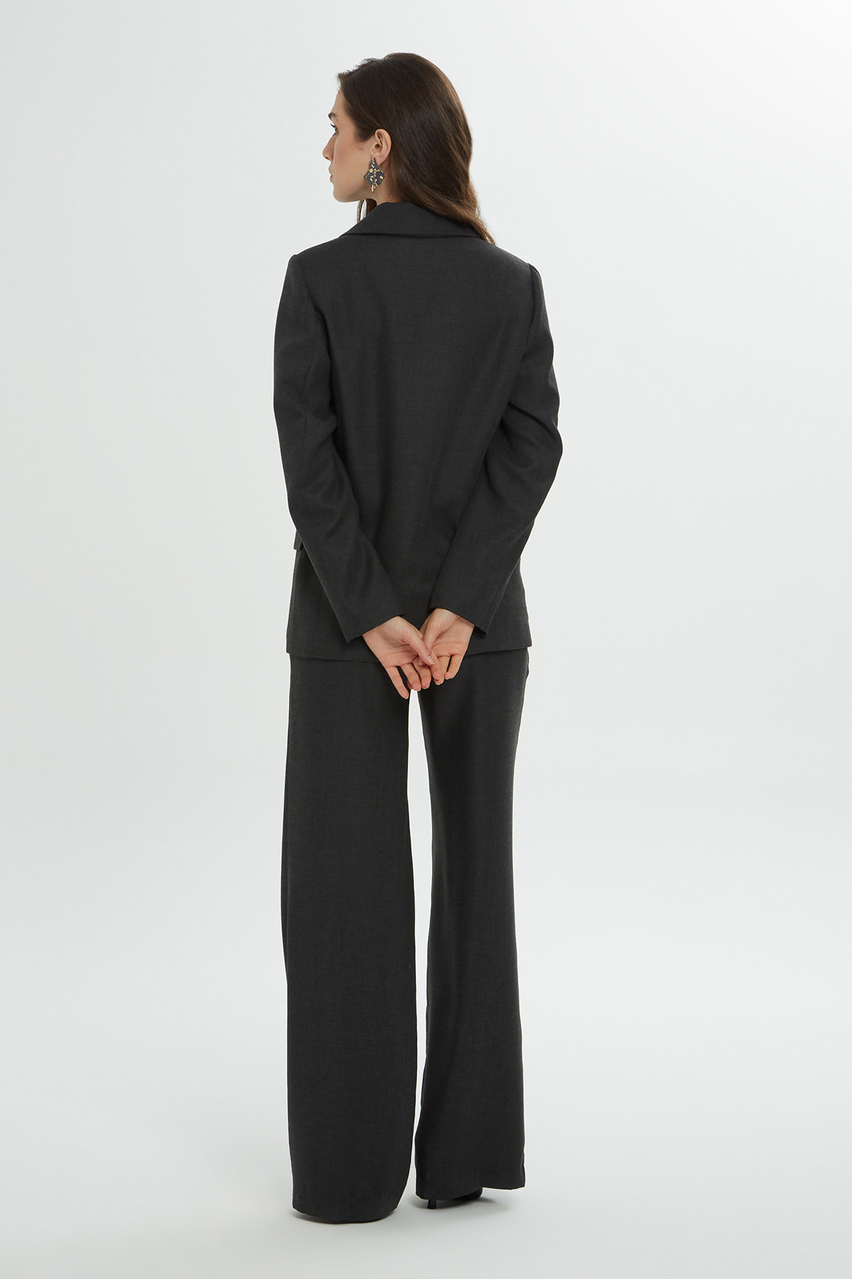 Ön Cepli Düğme Detaylı Pantolonlu Takım