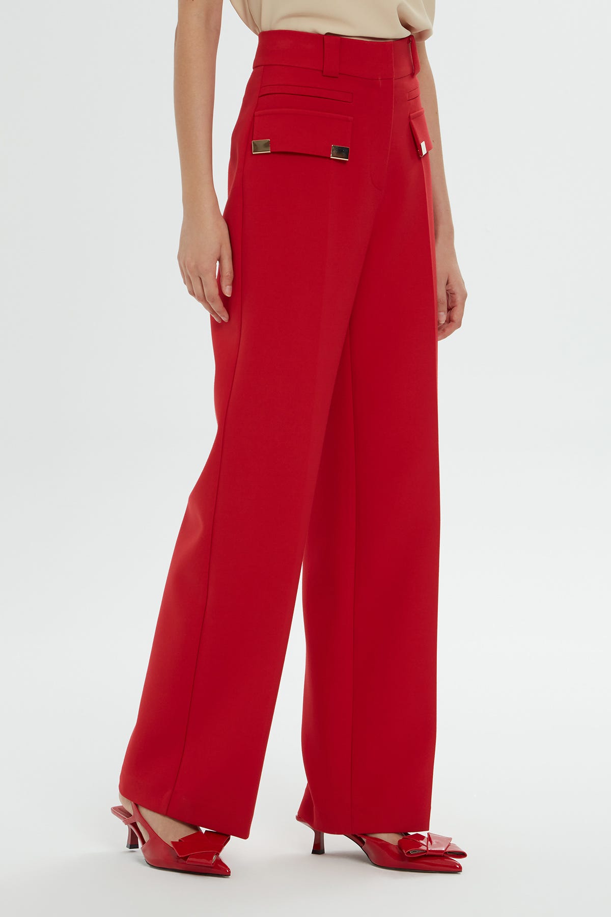 Aksesuar Detaylı Geniş Paça Pantolon