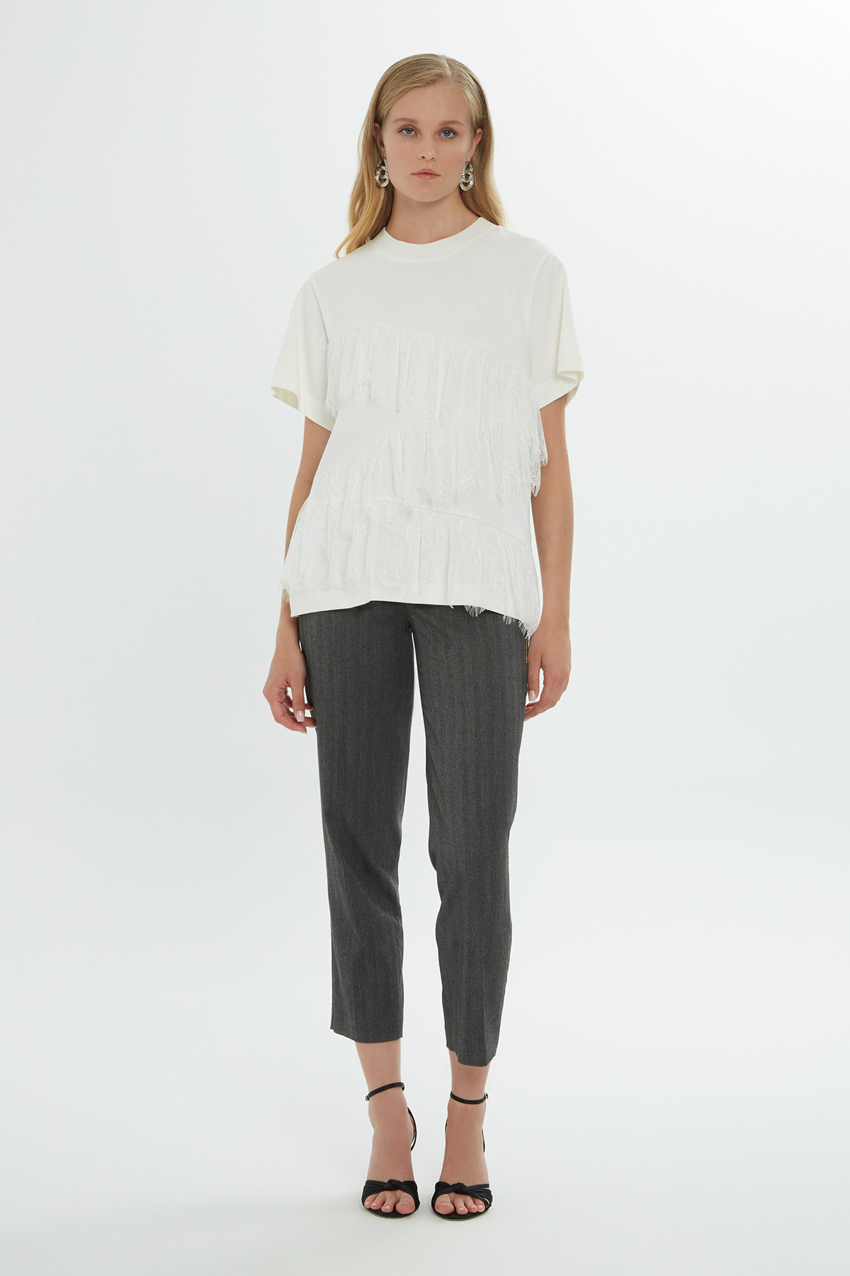 Dantel Detaylı Kısa Kollu T-Shirt