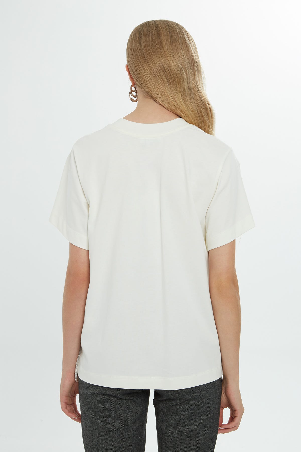 Dantel Detaylı Kısa Kollu T-Shirt